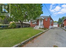 38 FELTHAM AVENUE, Toronto, Ontario