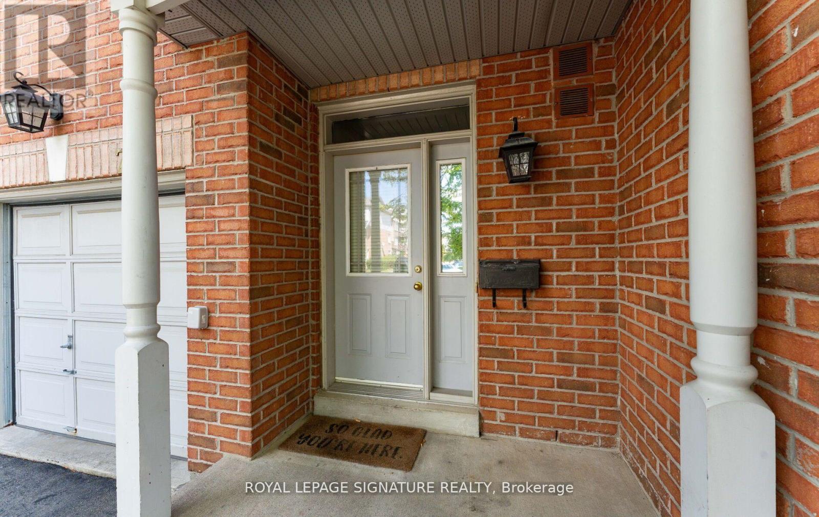 2 - 760 Village Green Boulevard, Mississauga, Ontario  L5E 3K8 - Photo 2 - W12415224