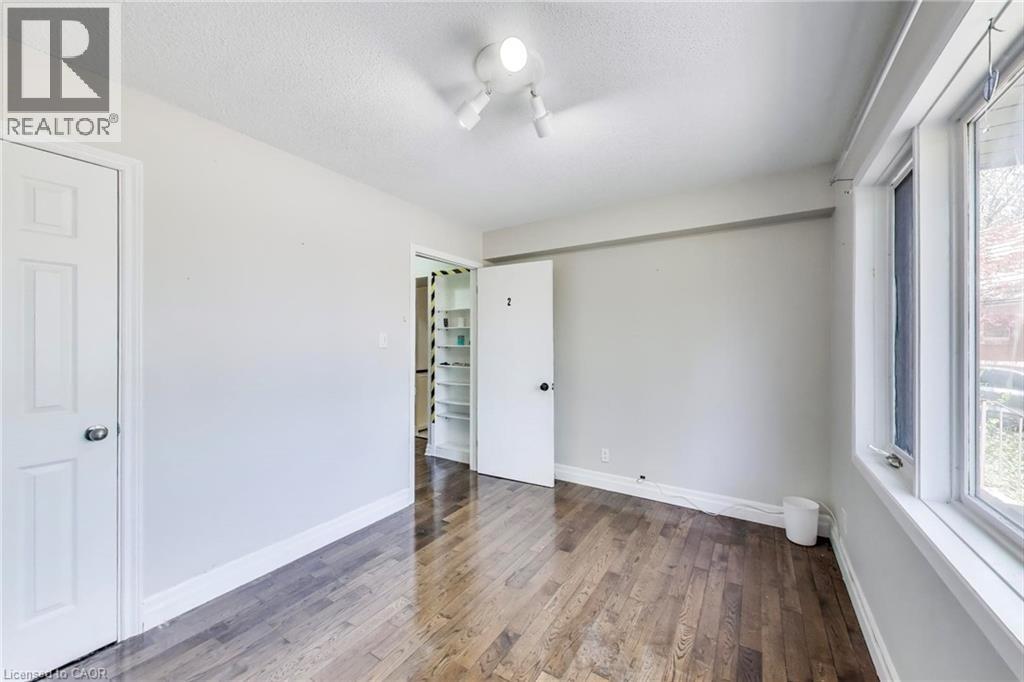 68 Harold Court, Hamilton, Ontario  L8S 2R9 - Photo 10 - 40771391