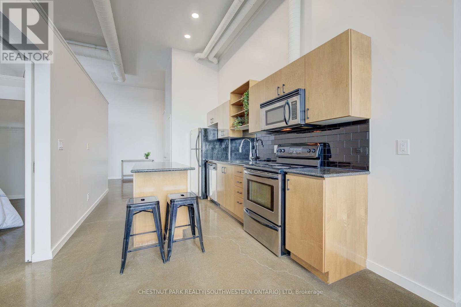 524 - 404 King Street W, Kitchener, Ontario  N2G 2L5 - Photo 9 - X12415233