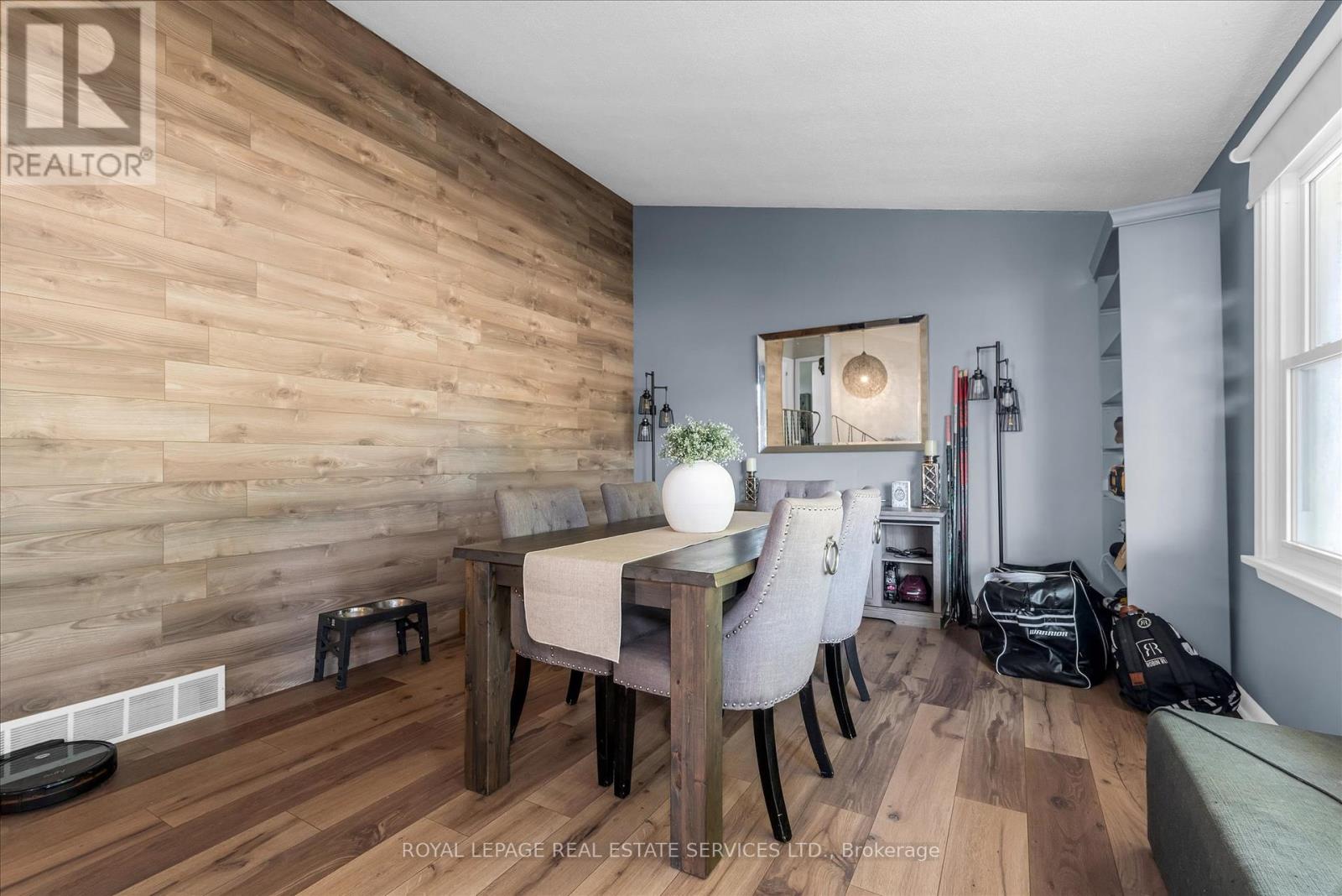4567 Ontario Street, Lincoln, Ontario  L0R 1B5 - Photo 3 - X12415256