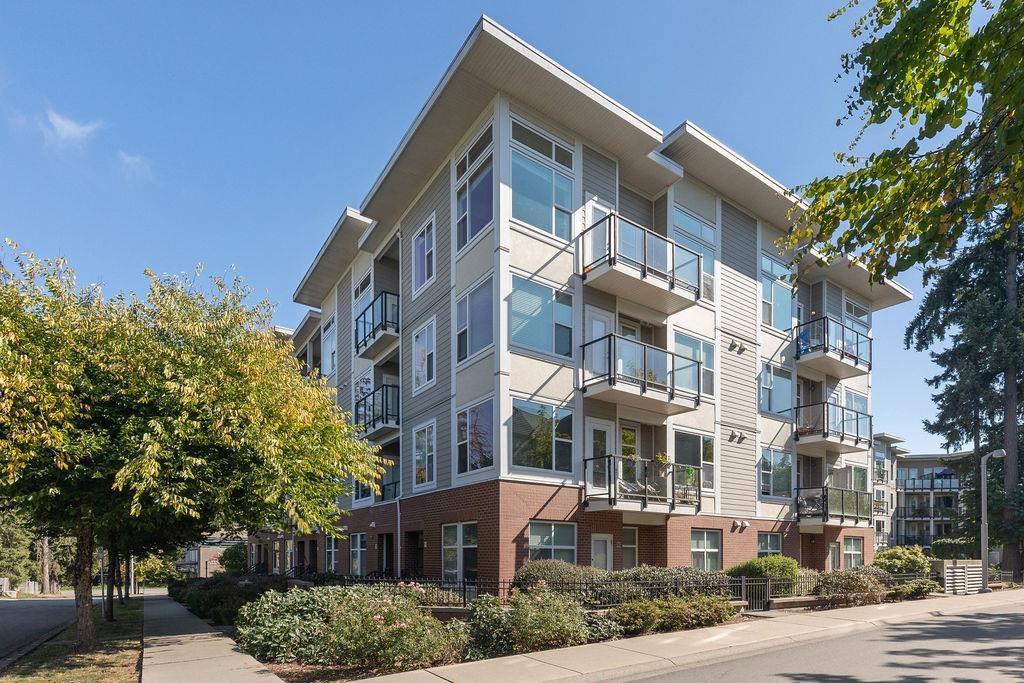 410 15956 86a Avenue, Surrey, British Columbia  V4N 6N8 - Photo 2 - R3050003