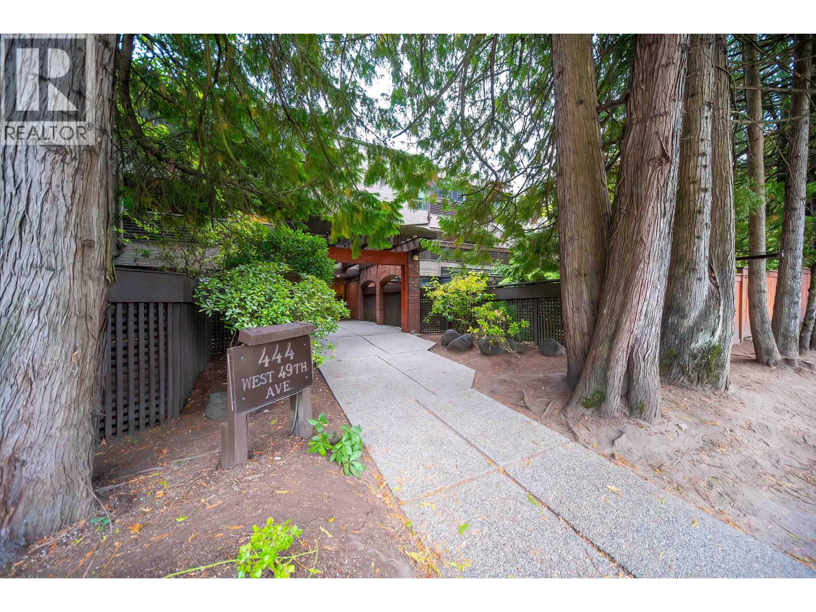 201 444 W 49th Avenue, Vancouver, British Columbia  V5Y 3V4 - Photo 1 - R3048108
