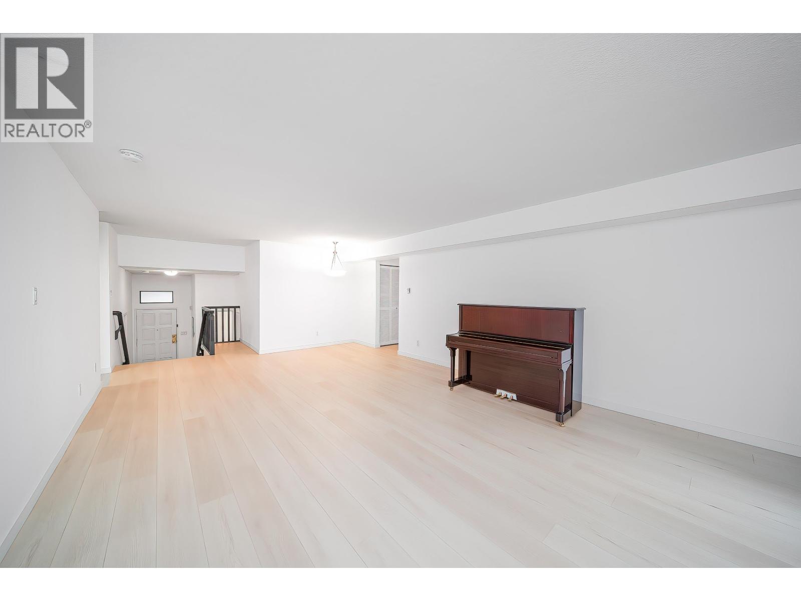 201 444 W 49th Avenue, Vancouver, British Columbia  V5Y 3V4 - Photo 8 - R3048108