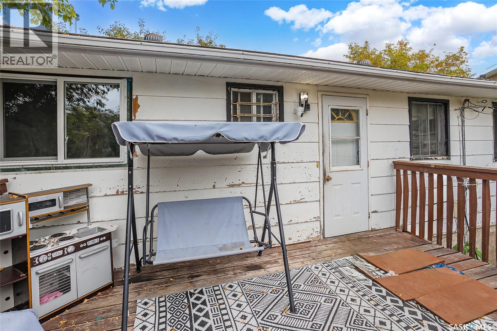 1633 B Avenue N, Saskatoon, Saskatchewan  S7L 1H2 - Photo 17 - SK018777