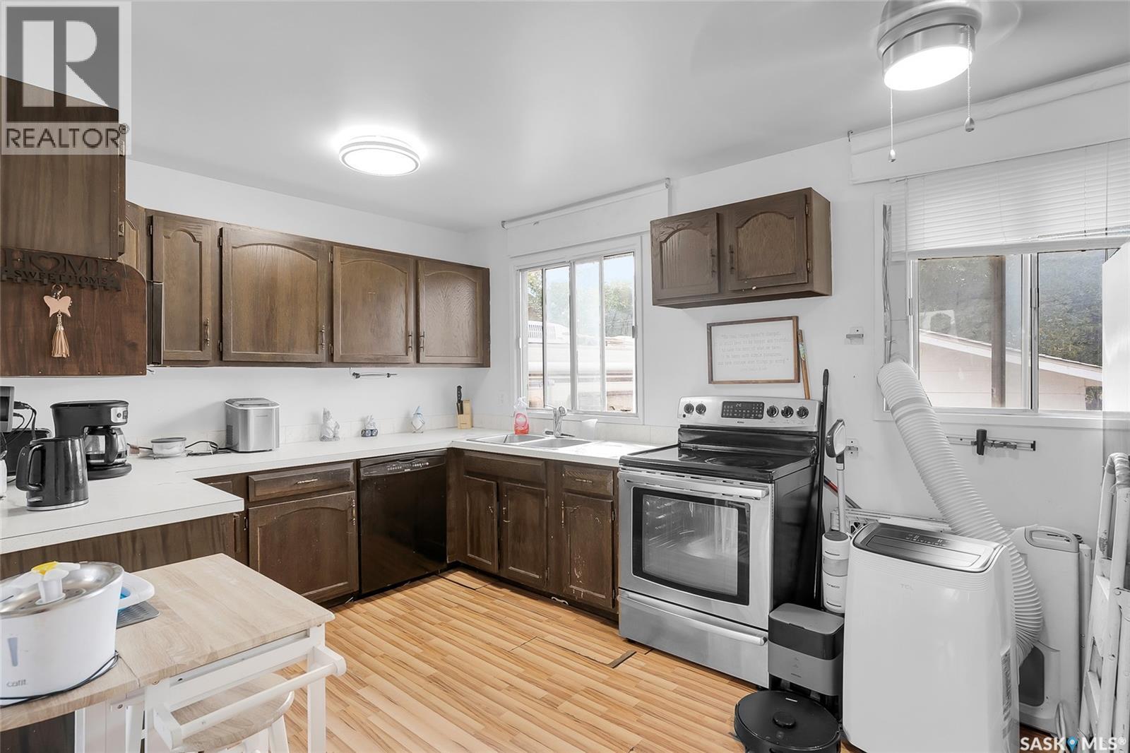 1633 B Avenue N, Saskatoon, Saskatchewan  S7L 1H2 - Photo 6 - SK018777