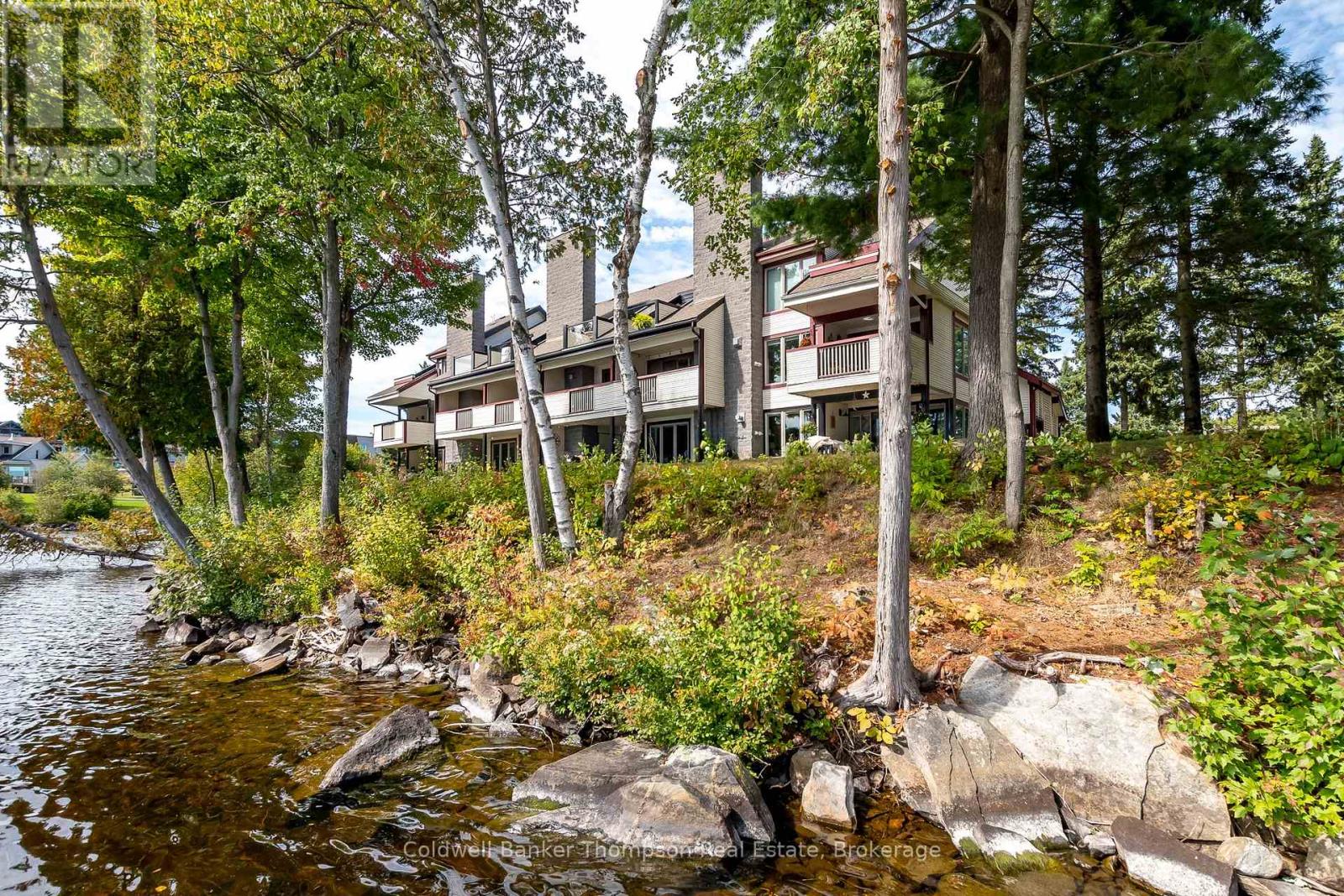 204 - 10 Coveside Drive, Huntsville, Ontario  P1H 1C3 - Photo 3 - X12360125