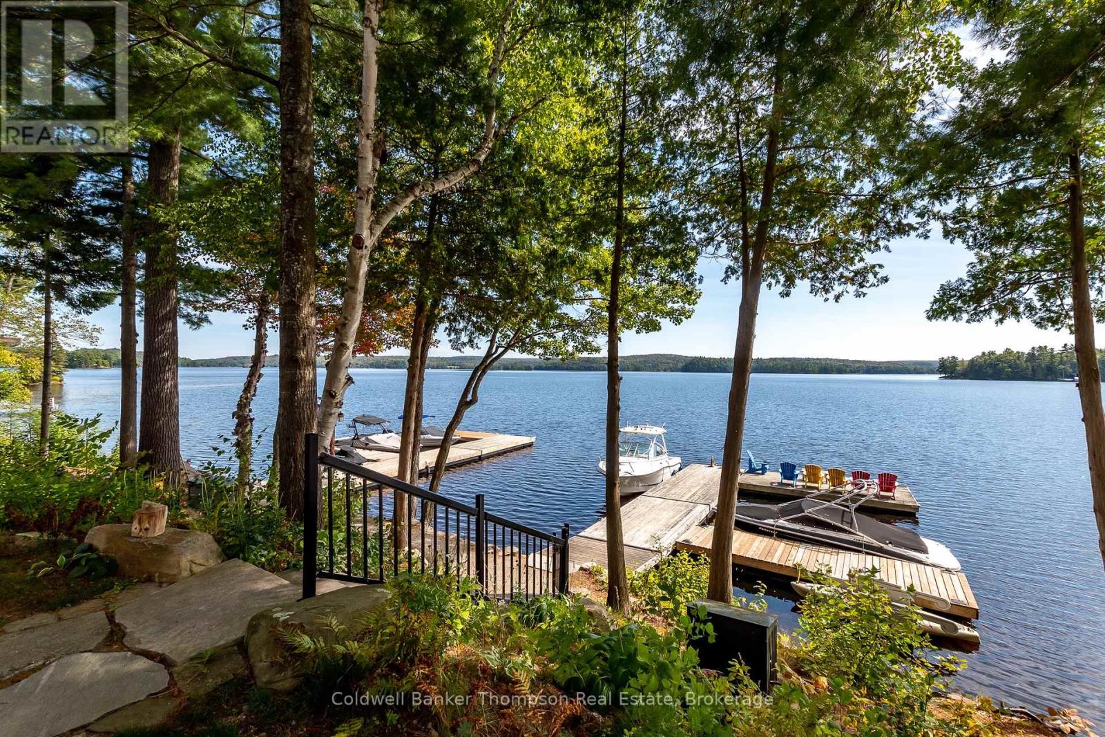 204 - 10 Coveside Drive, Huntsville, Ontario  P1H 1C3 - Photo 4 - X12360125
