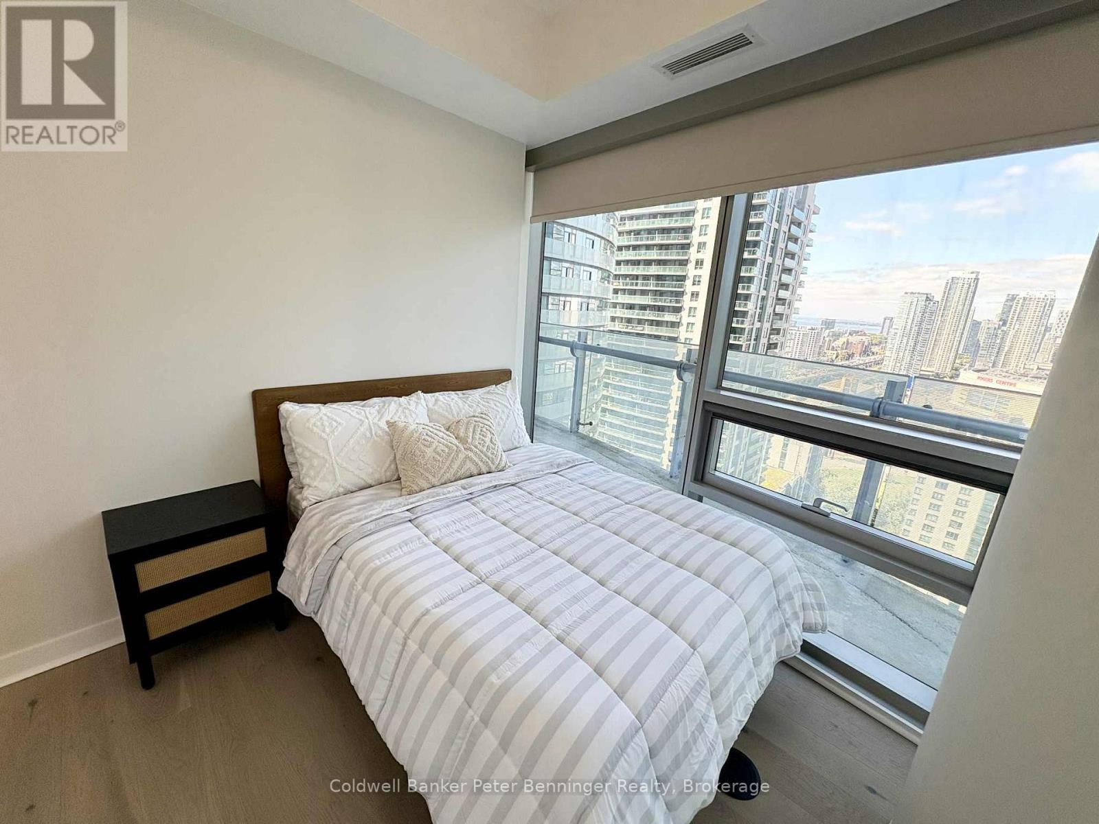 2308 - 14 York Street, Toronto (Waterfront Communities), Ontario  M5J 0A9 - Photo 7 - C12415484