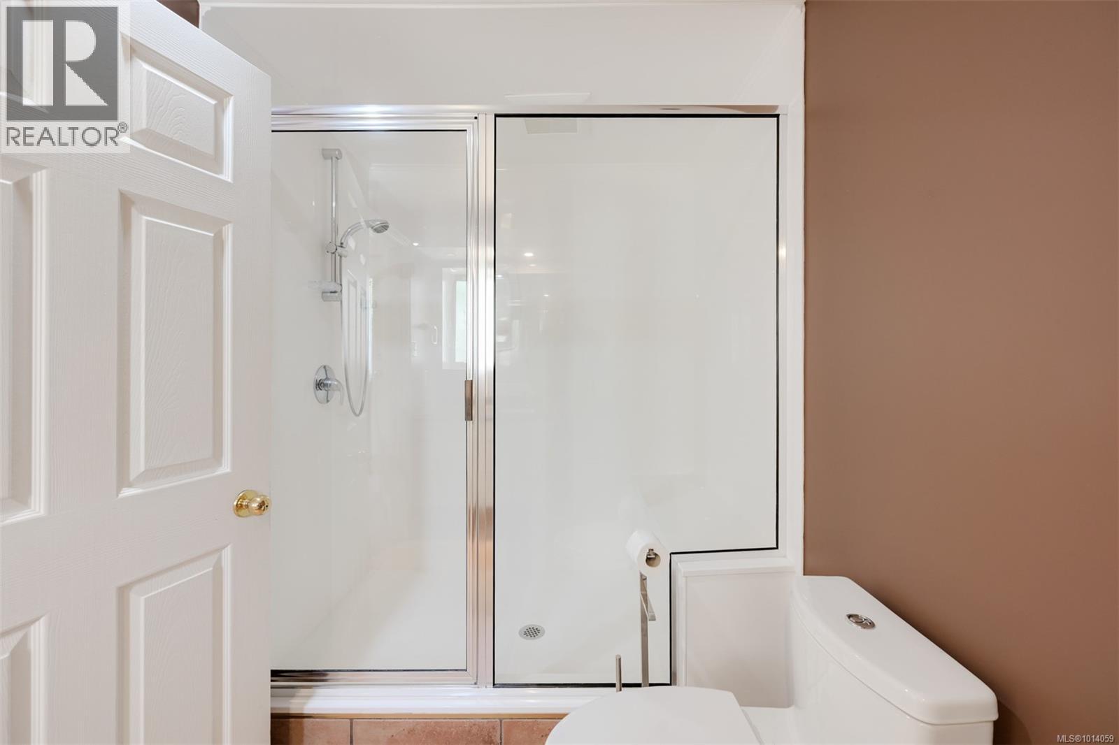 2886 Tudor Ave, Saanich, British Columbia  V8N 1M1 - Photo 39 - 1014059