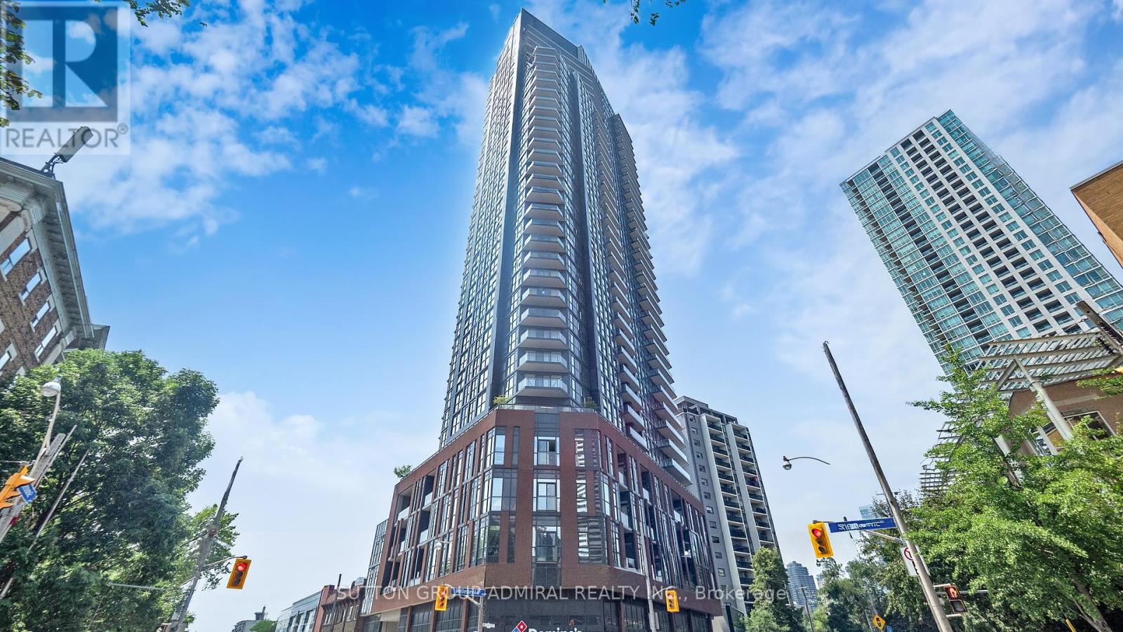 1601 - 159 WELLESLEY STREET E, Toronto, Ontario