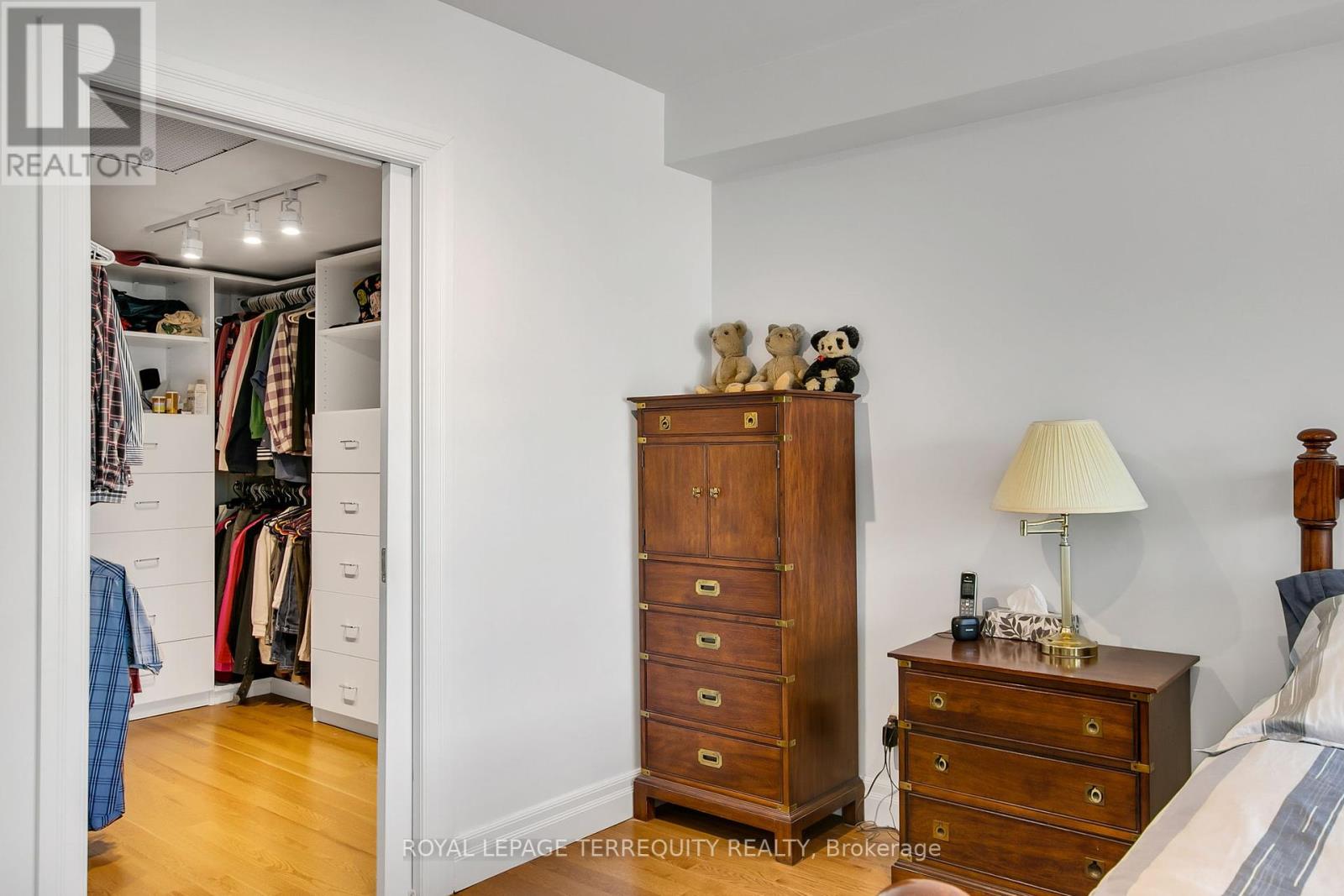 2311 - 55 Harbour Square, Toronto, Ontario  M5J 2L1 - Photo 31 - C12415362