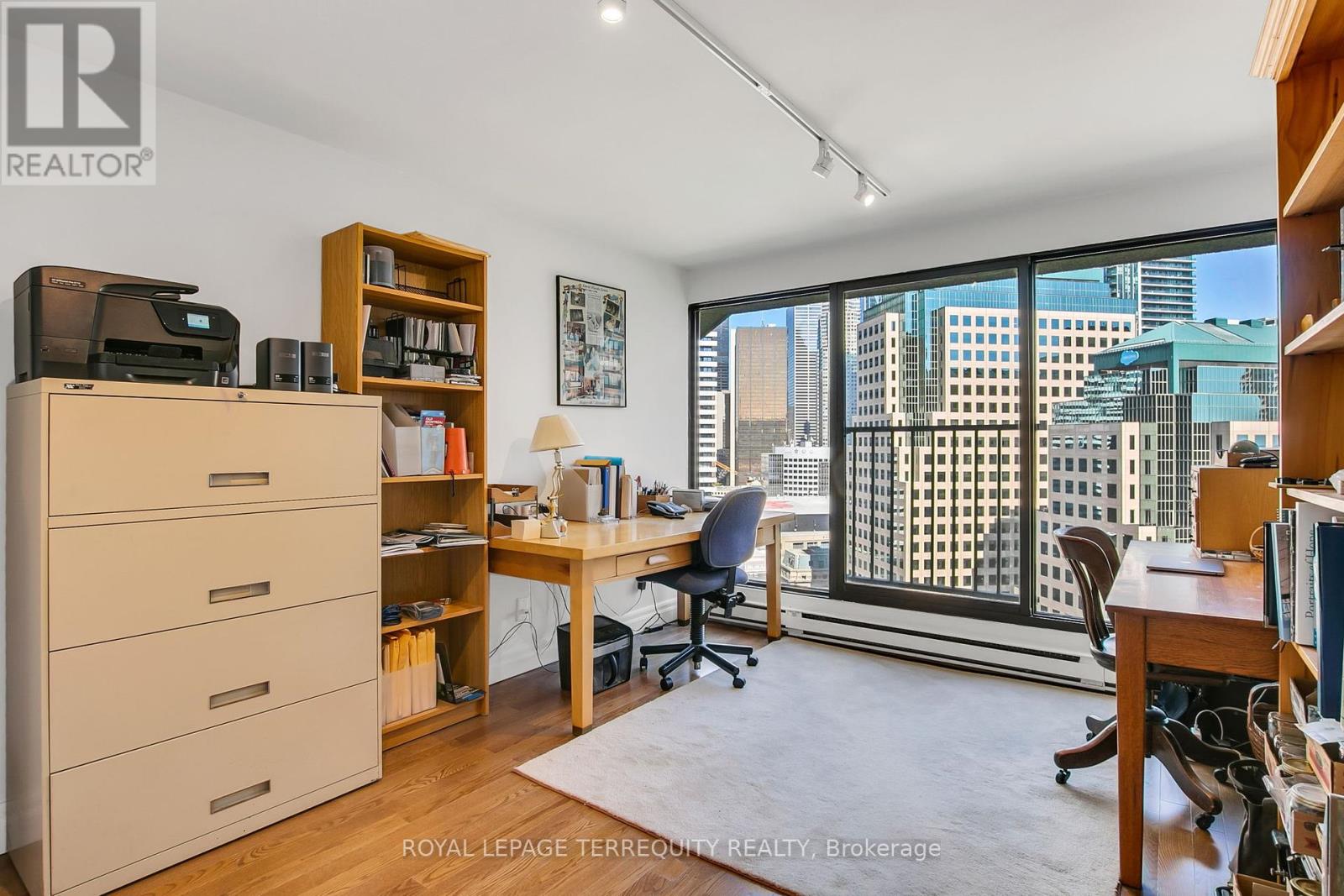 2311 - 55 Harbour Square, Toronto, Ontario  M5J 2L1 - Photo 36 - C12415362