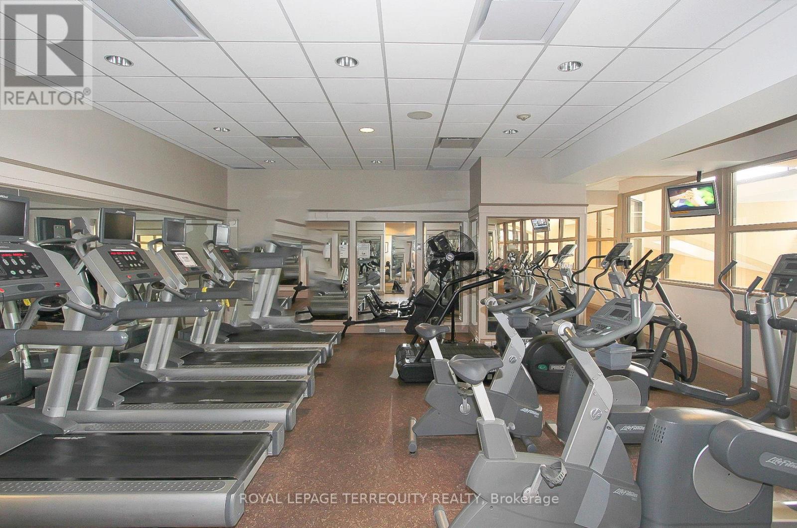 2311 - 55 Harbour Square, Toronto, Ontario  M5J 2L1 - Photo 45 - C12415362