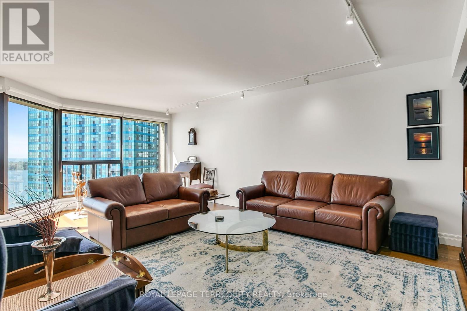 2311 - 55 Harbour Square, Toronto, Ontario  M5J 2L1 - Photo 8 - C12415362