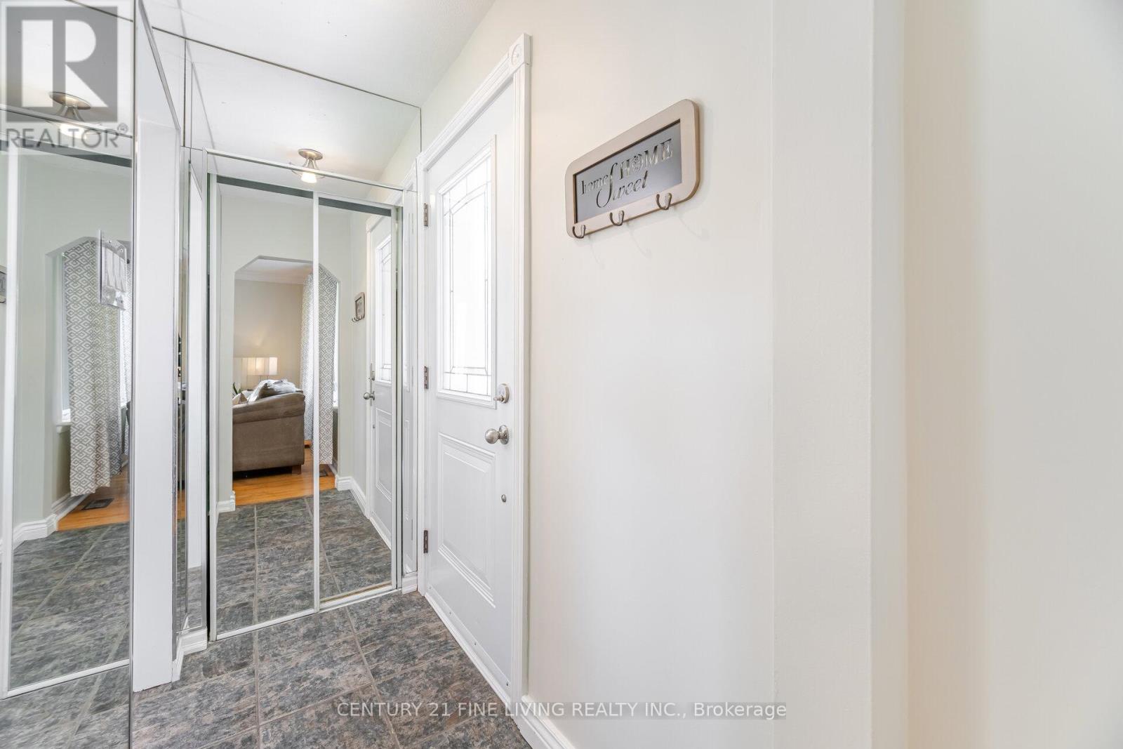 151 Brooklawn Avenue, Toronto, Ontario  M1M 2P8 - Photo 4 - E12415333