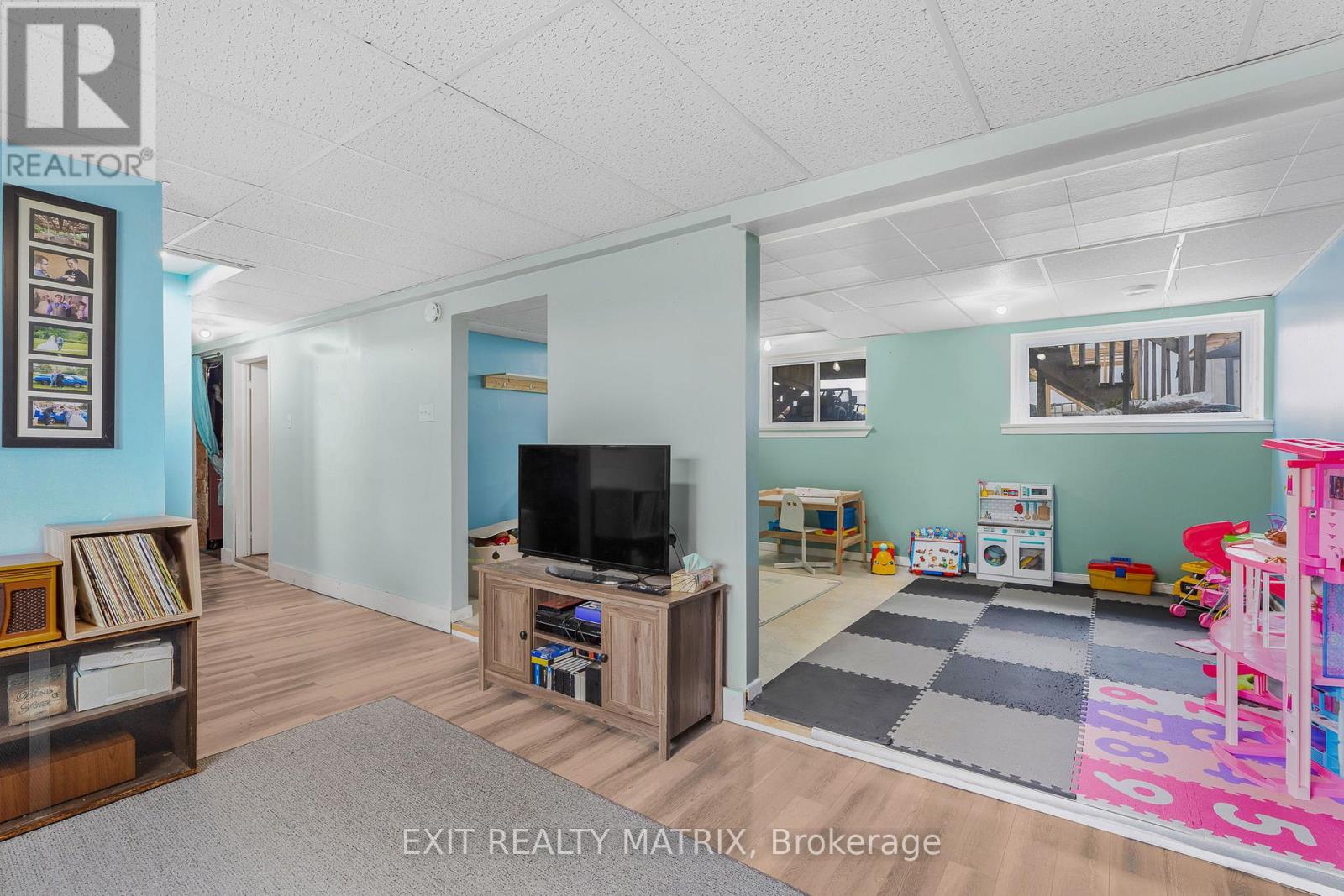 94 Peel Street E, North Glengarry, Ontario  K0C 1A0 - Photo 22 - X12415489
