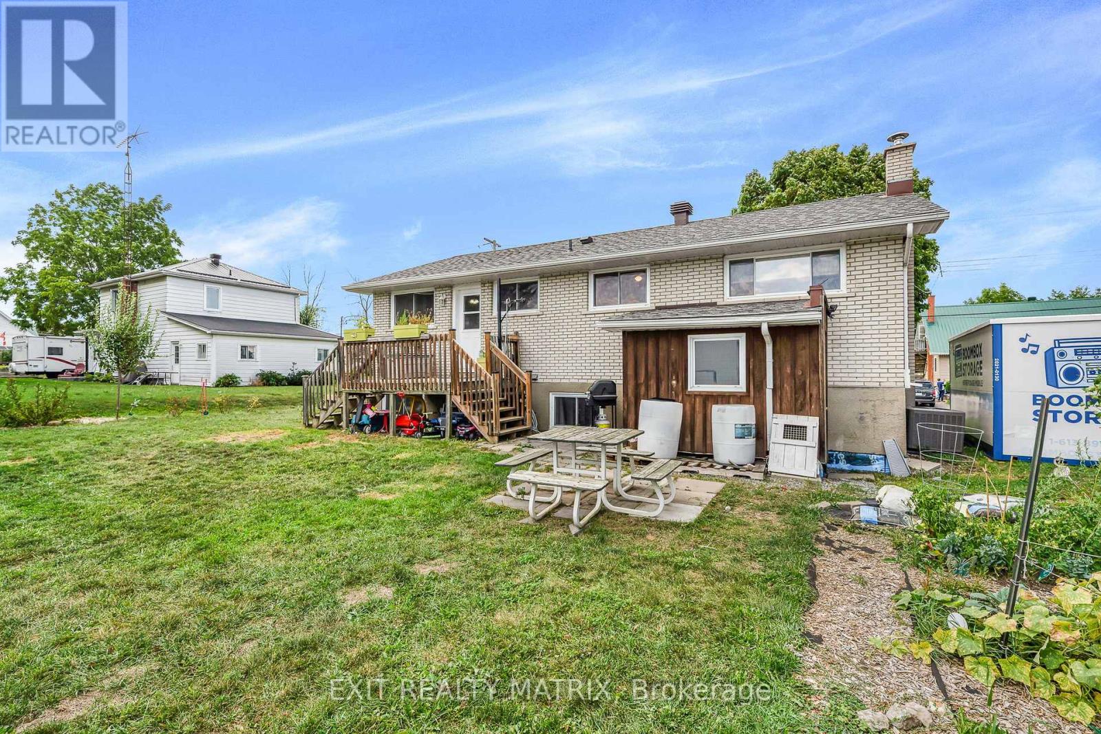 94 Peel Street E, North Glengarry, Ontario  K0C 1A0 - Photo 29 - X12415489