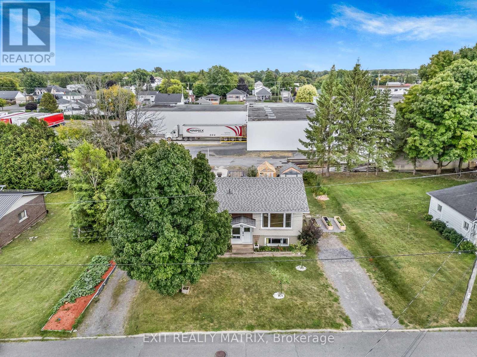 94 Peel Street E, North Glengarry, Ontario  K0C 1A0 - Photo 31 - X12415489