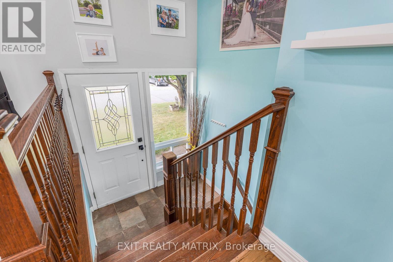 94 Peel Street E, North Glengarry, Ontario  K0C 1A0 - Photo 4 - X12415489