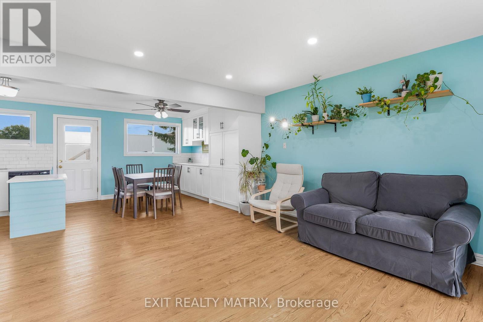 94 Peel Street E, North Glengarry, Ontario  K0C 1A0 - Photo 6 - X12415489