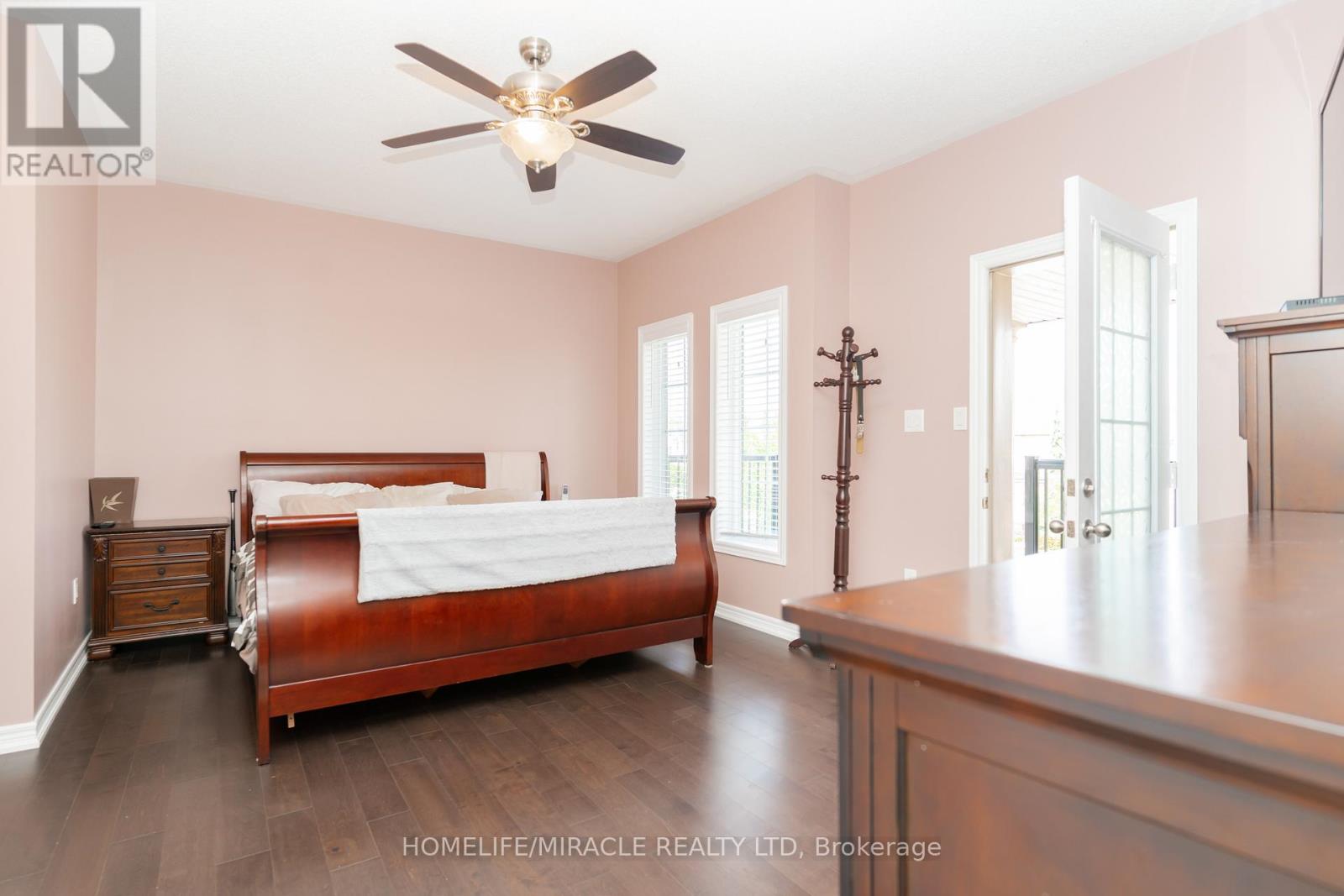 516 Vellore Woods Boulevard, Vaughan, Ontario  L4H 2W3 - Photo 25 - N12415265