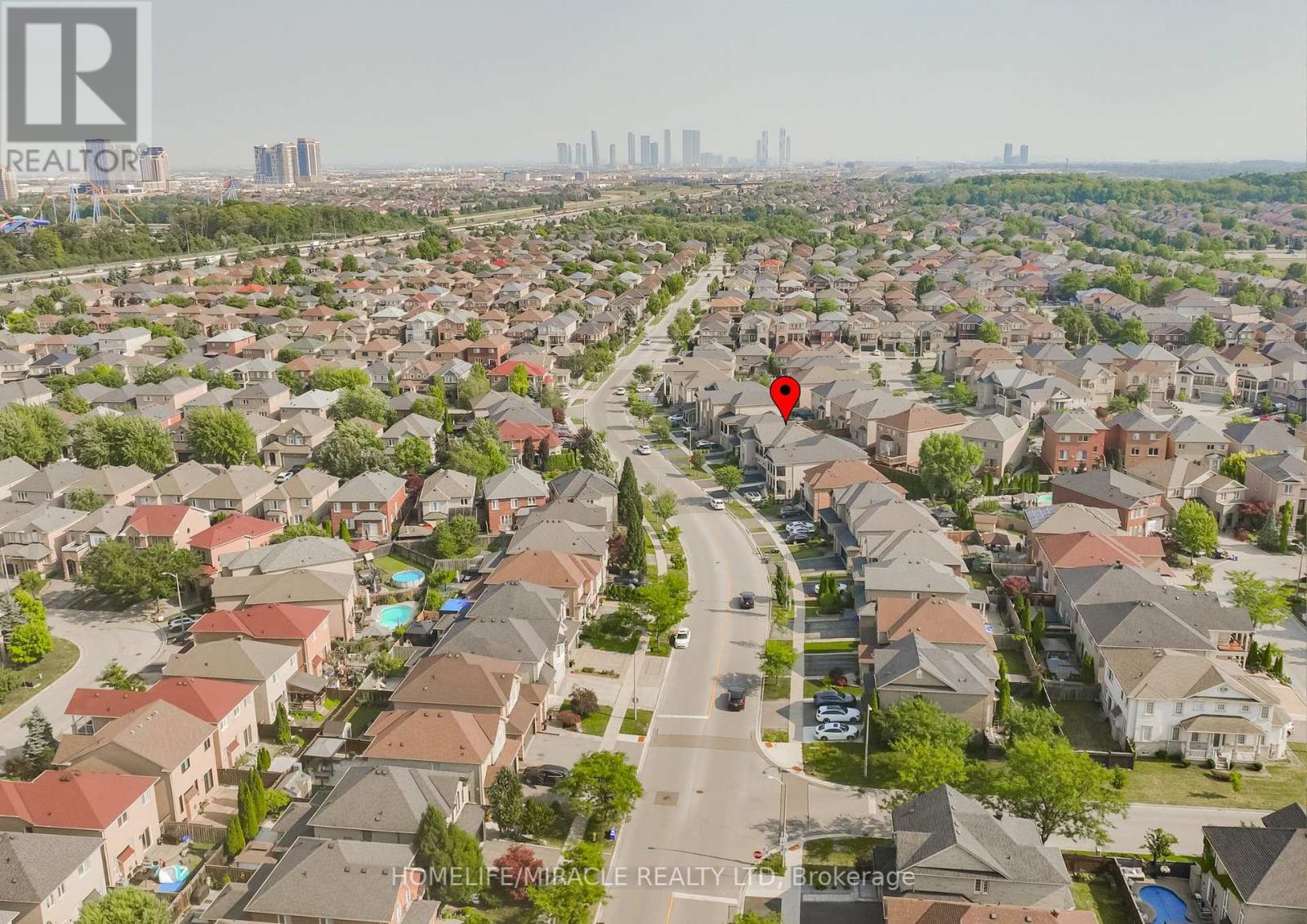 516 Vellore Woods Boulevard, Vaughan, Ontario  L4H 2W3 - Photo 49 - N12415265