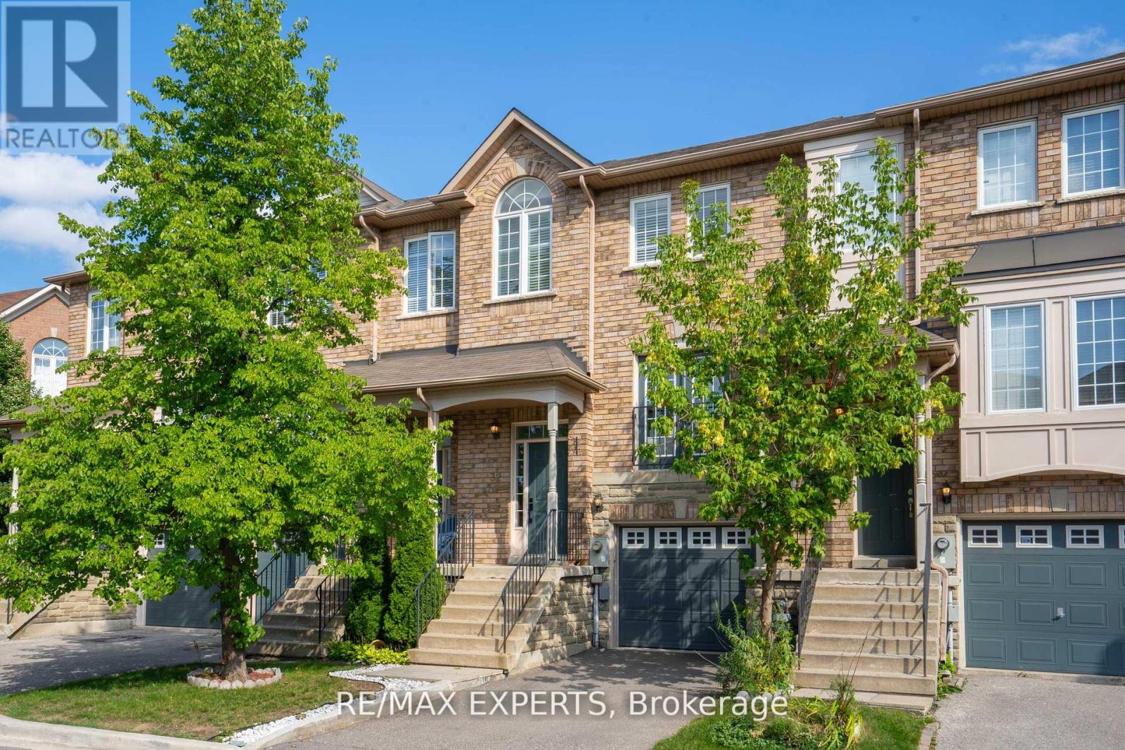 32 - 19 FOXCHASE AVENUE, Vaughan, Ontario