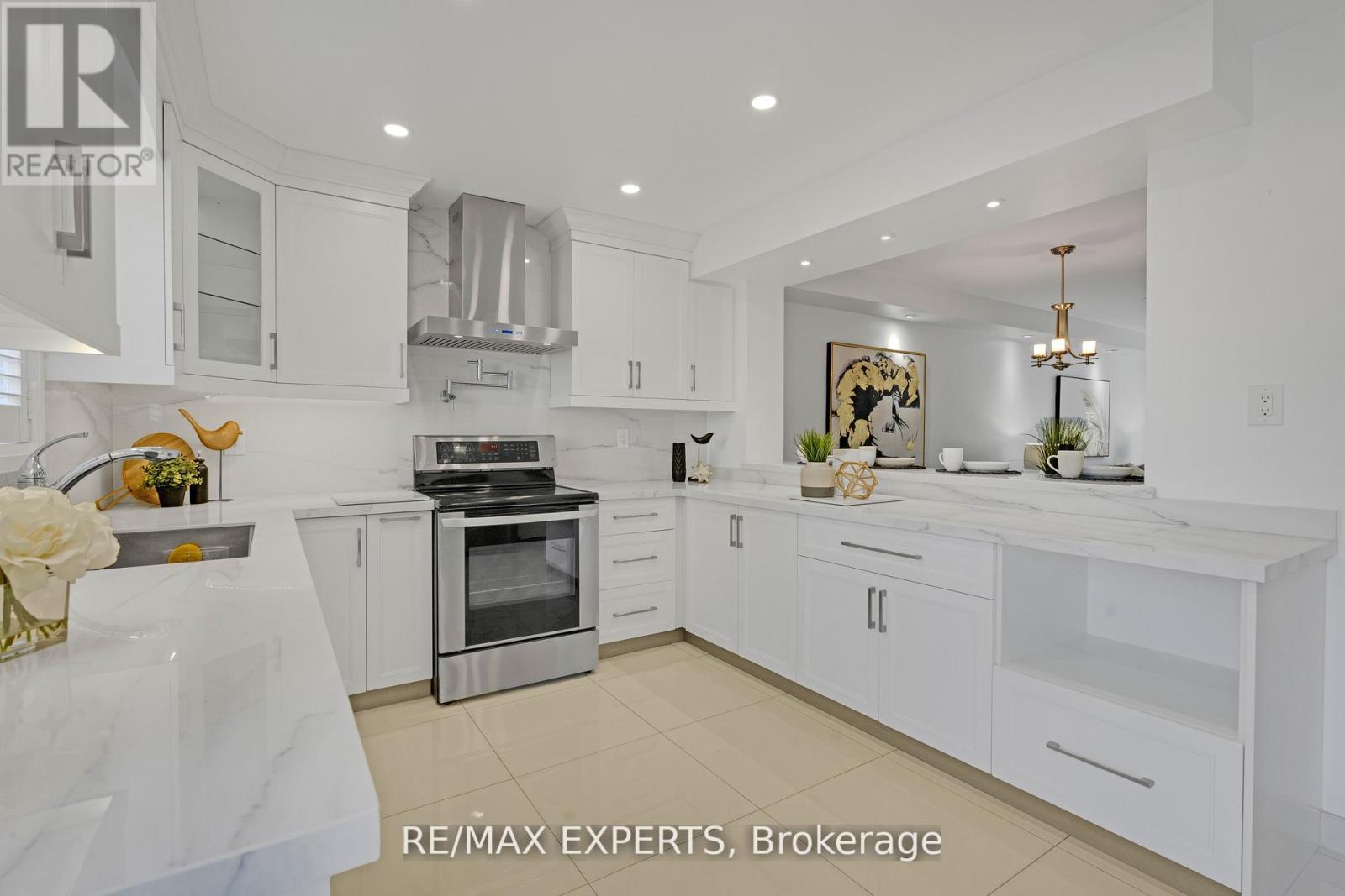 32 - 19 Foxchase Avenue, Vaughan, Ontario  L4L 9M9 - Photo 6 - N12415301