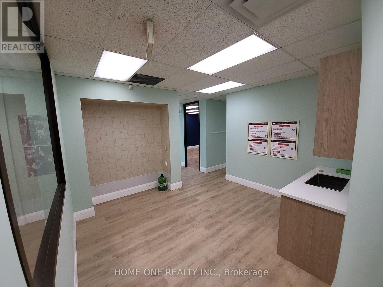 3 & 4 - 33 The Bridle Trail, Markham, Ontario  L3R 4E7 - Photo 10 - N12415347