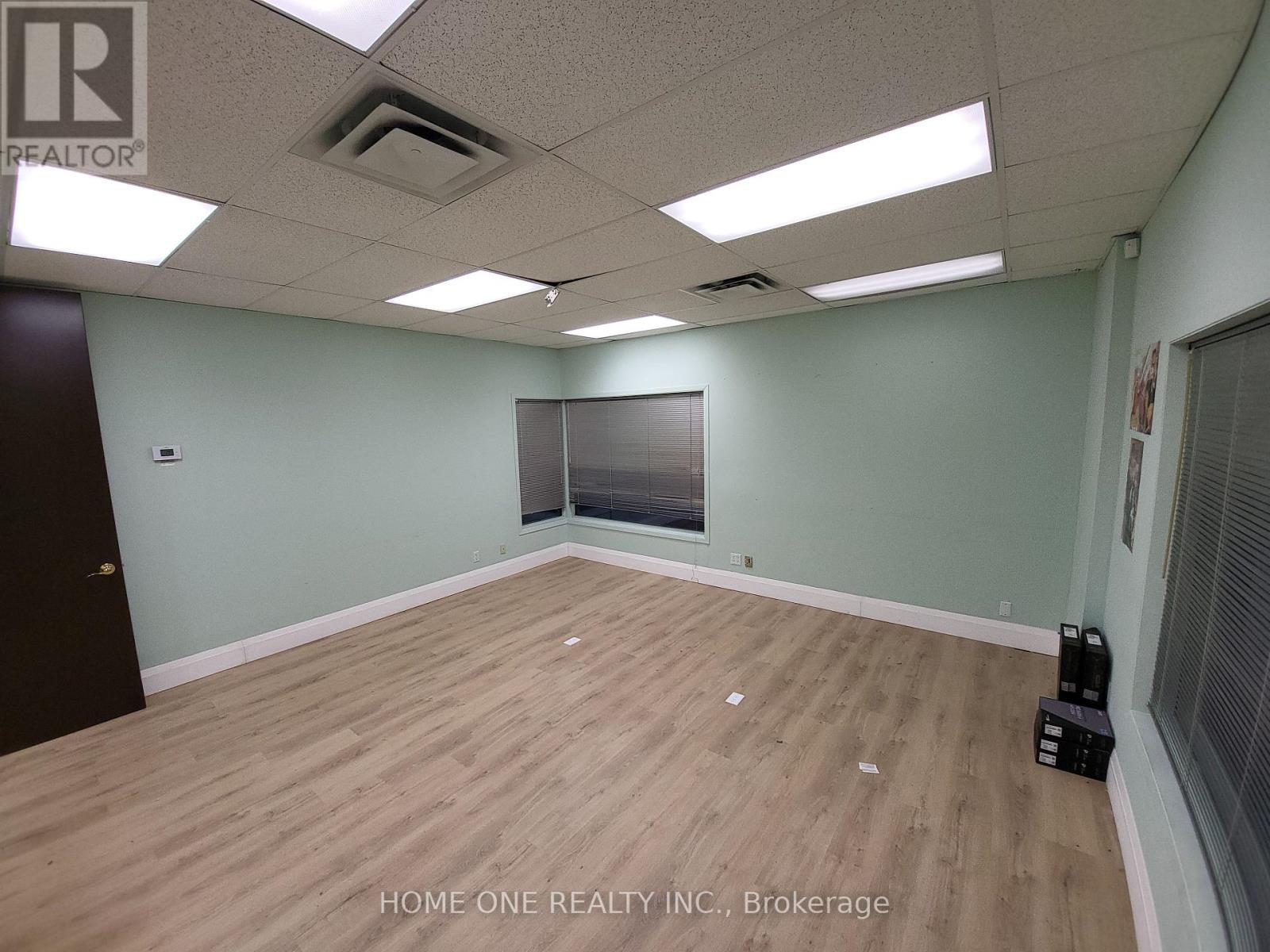 3 & 4 - 33 The Bridle Trail, Markham, Ontario  L3R 4E7 - Photo 12 - N12415347