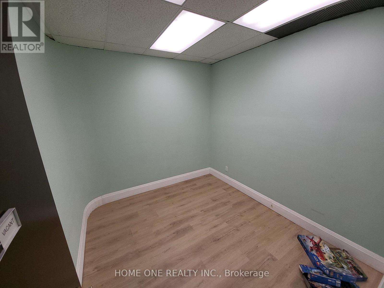 3 & 4 - 33 The Bridle Trail, Markham, Ontario  L3R 4E7 - Photo 16 - N12415347