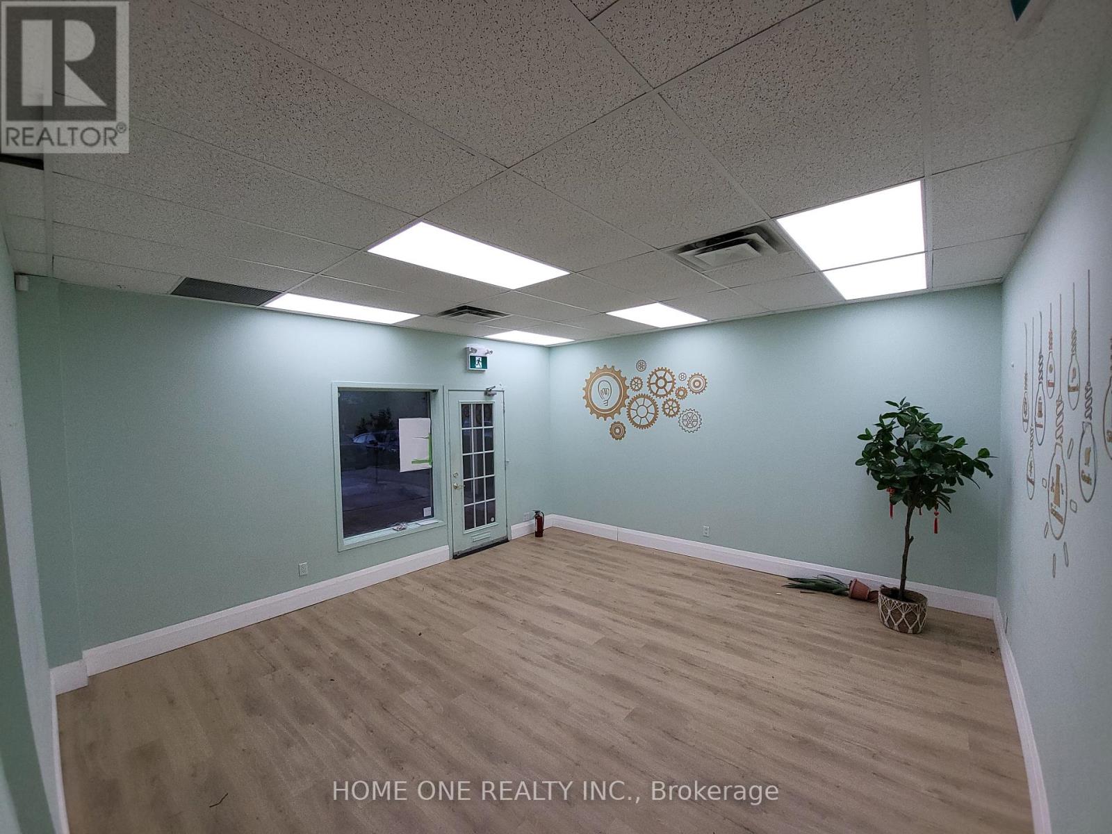 3 & 4 - 33 The Bridle Trail, Markham, Ontario  L3R 4E7 - Photo 3 - N12415347