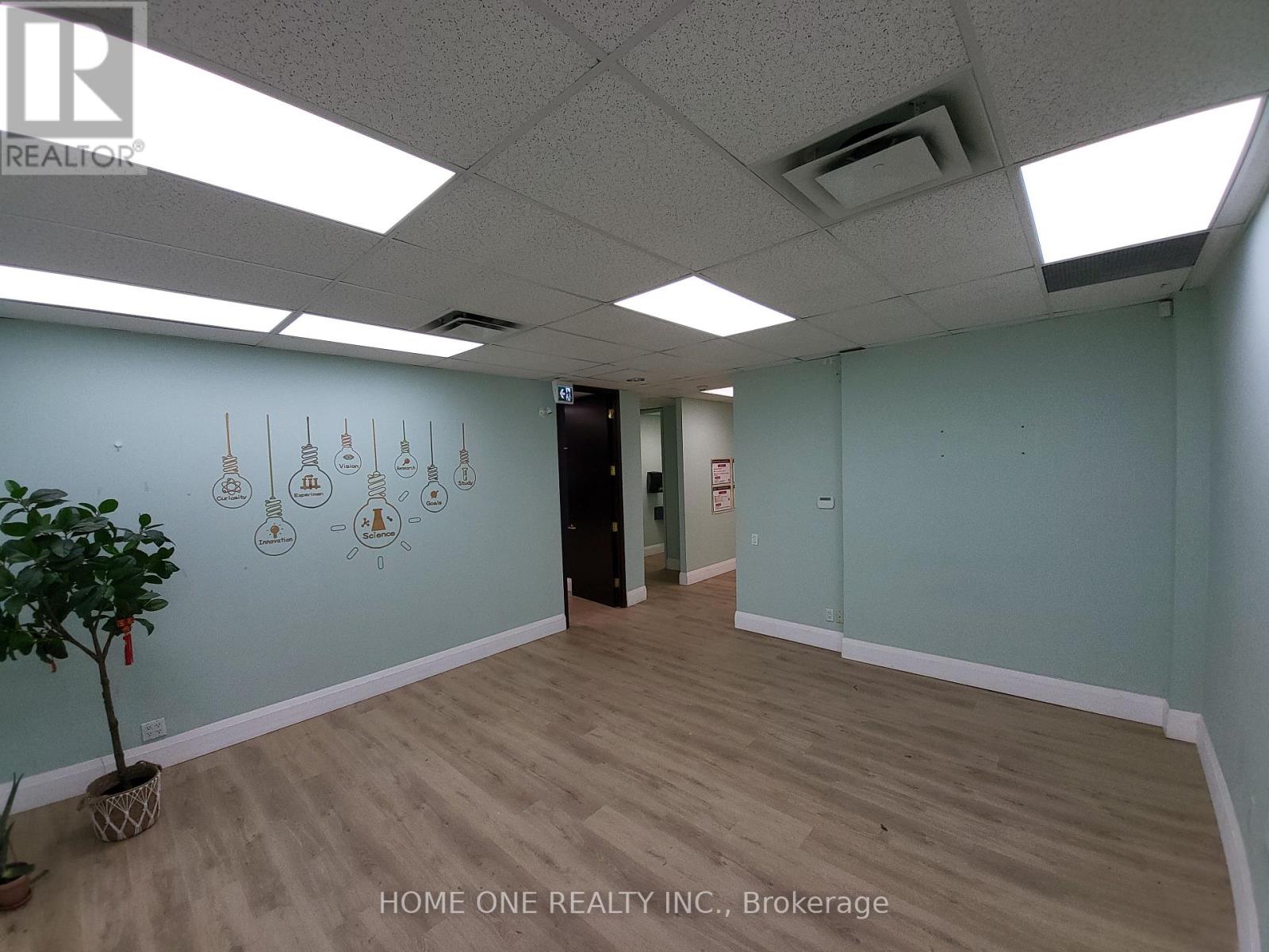 3 & 4 - 33 The Bridle Trail, Markham, Ontario  L3R 4E7 - Photo 8 - N12415347