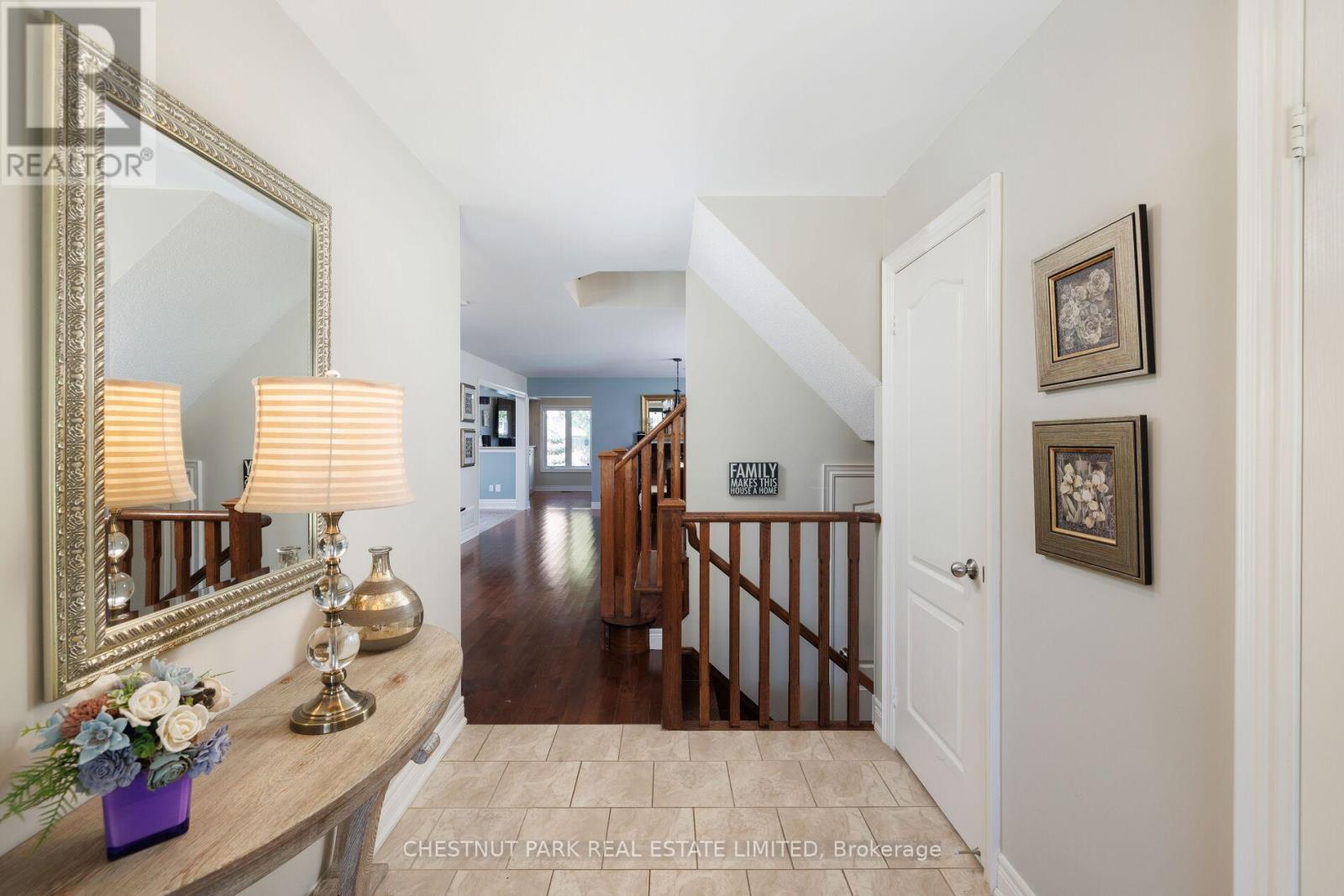 126 Blue Dasher Boulevard, Bradford West Gwillimbury, Ontario  L3Z 0E5 - Photo 8 - N12415400