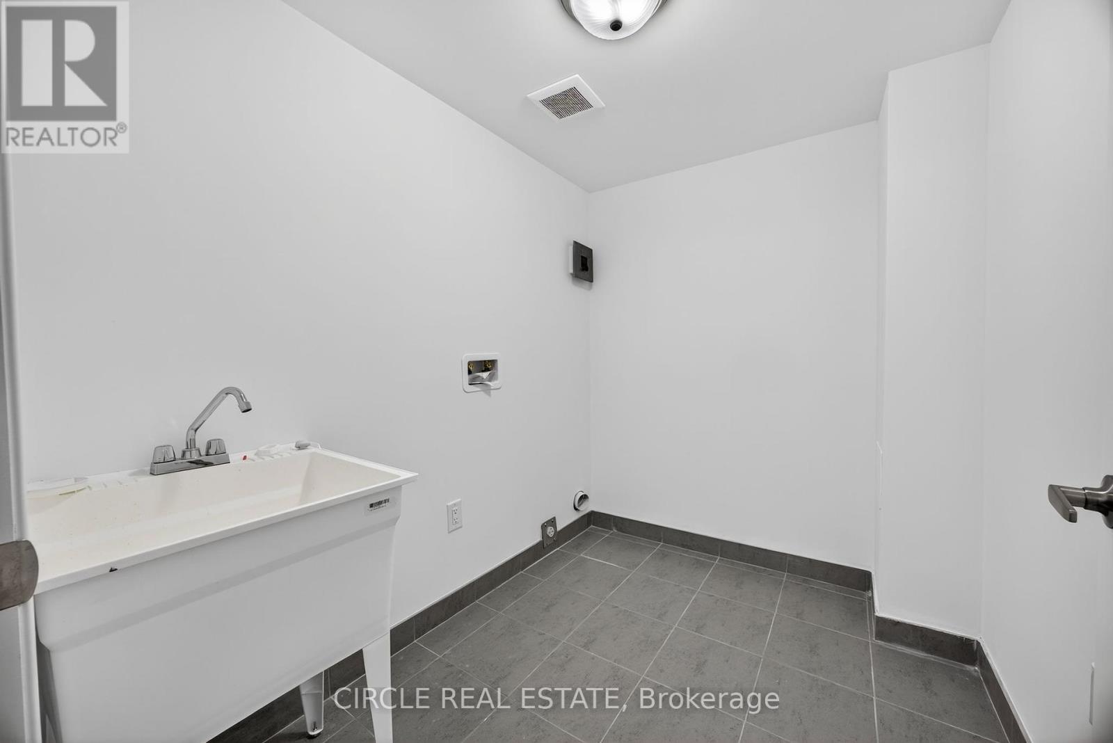 6 Wyn Wood Lane, Orillia, Ontario  L3V 8P6 - Photo 29 - S12415422
