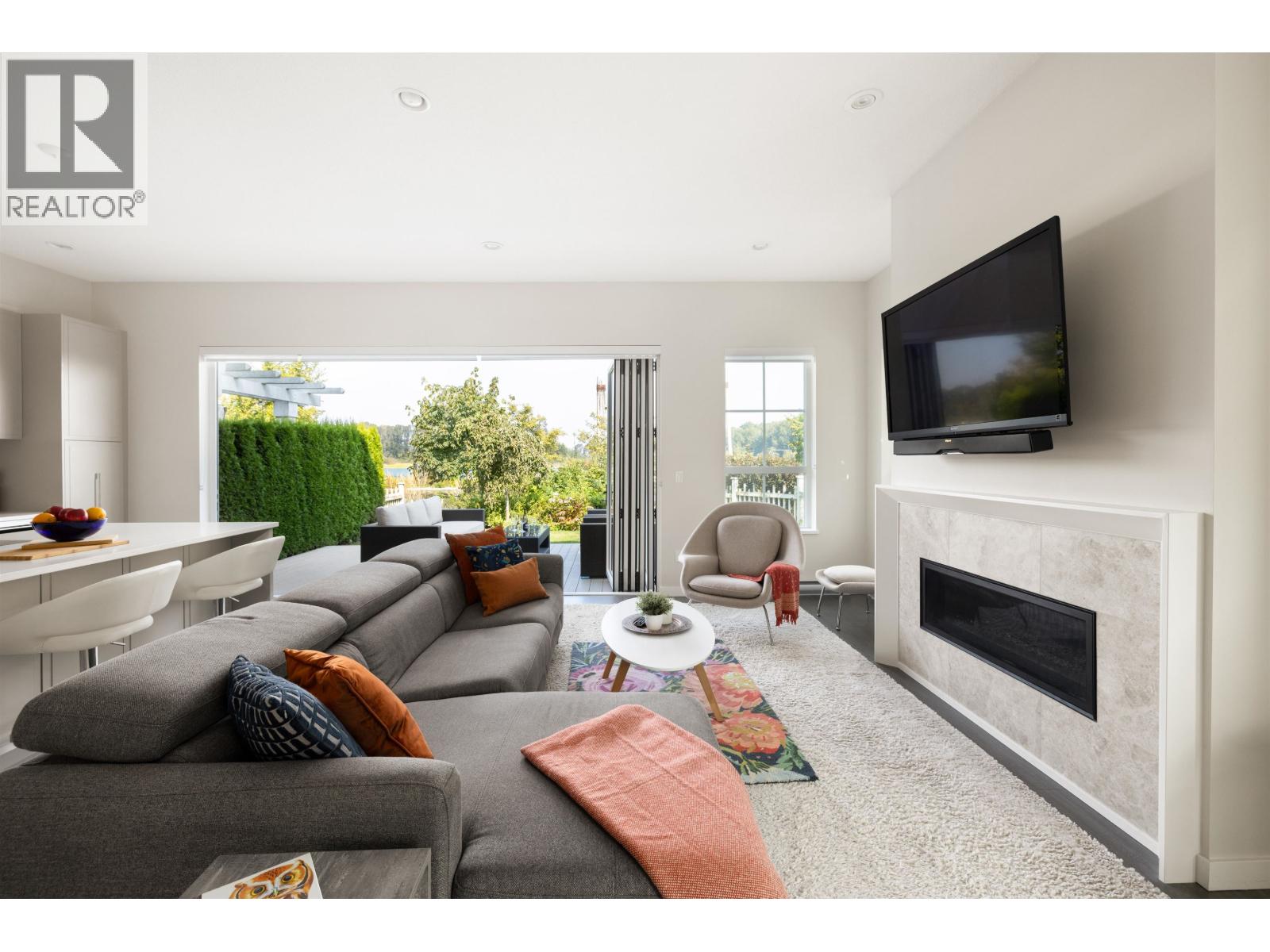 2 5551 Admiral Way, Delta, British Columbia  V4K 0C9 - Photo 4 - R3050011