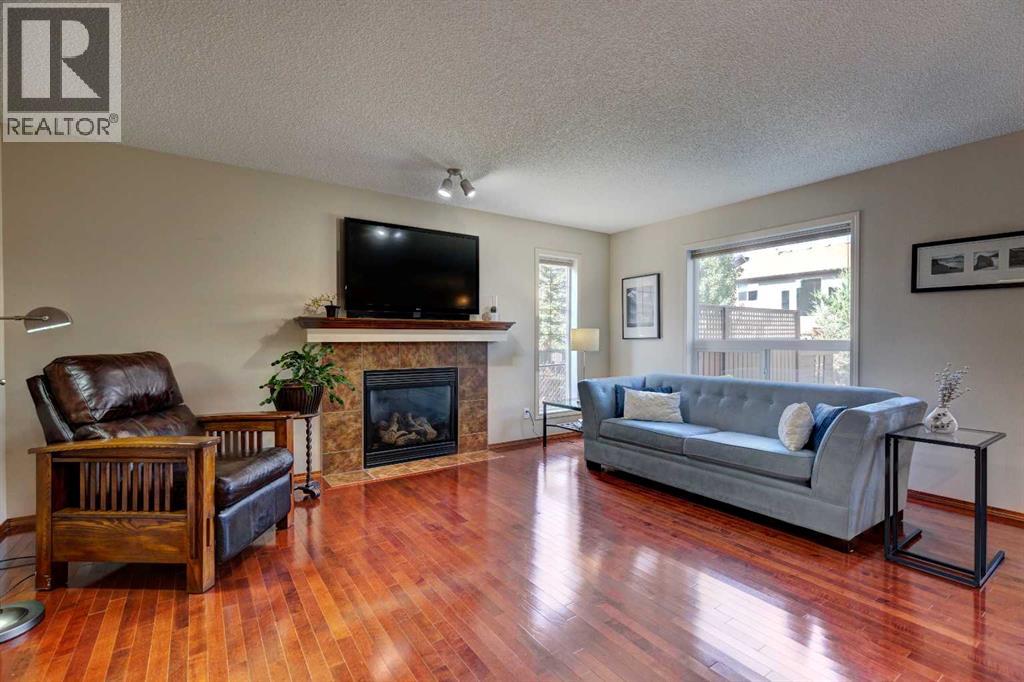 78 Cougarstone Close Sw, Calgary, Alberta  T3H 5W3 - Photo 10 - A2258399