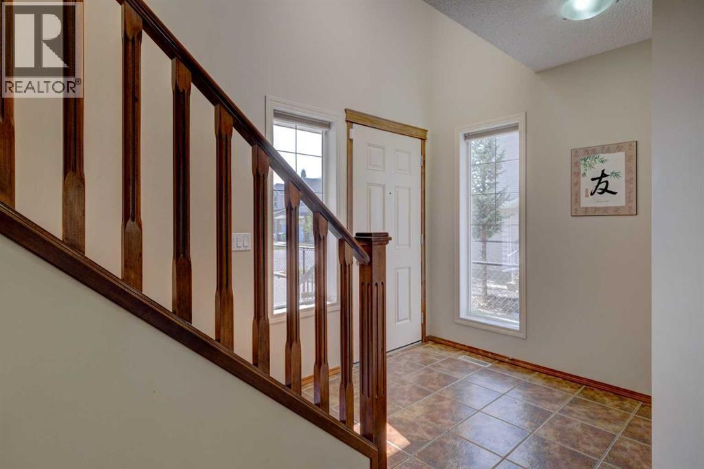 78 Cougarstone Close Sw, Calgary, Alberta  T3H 5W3 - Photo 14 - A2258399