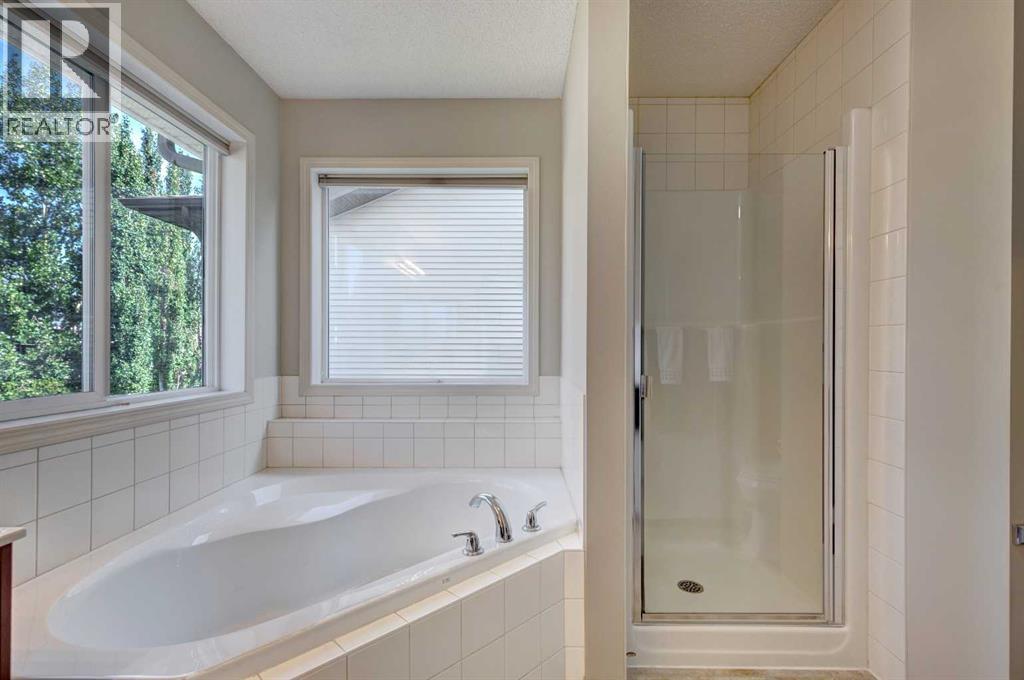 78 Cougarstone Close Sw, Calgary, Alberta  T3H 5W3 - Photo 21 - A2258399