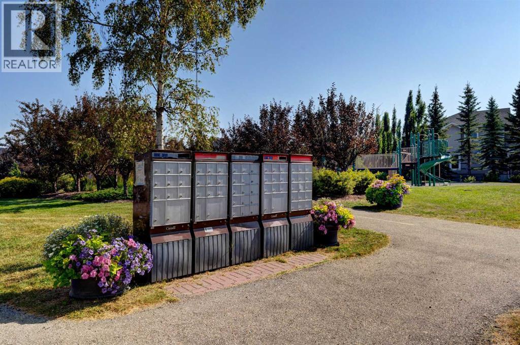 78 Cougarstone Close Sw, Calgary, Alberta  T3H 5W3 - Photo 37 - A2258399