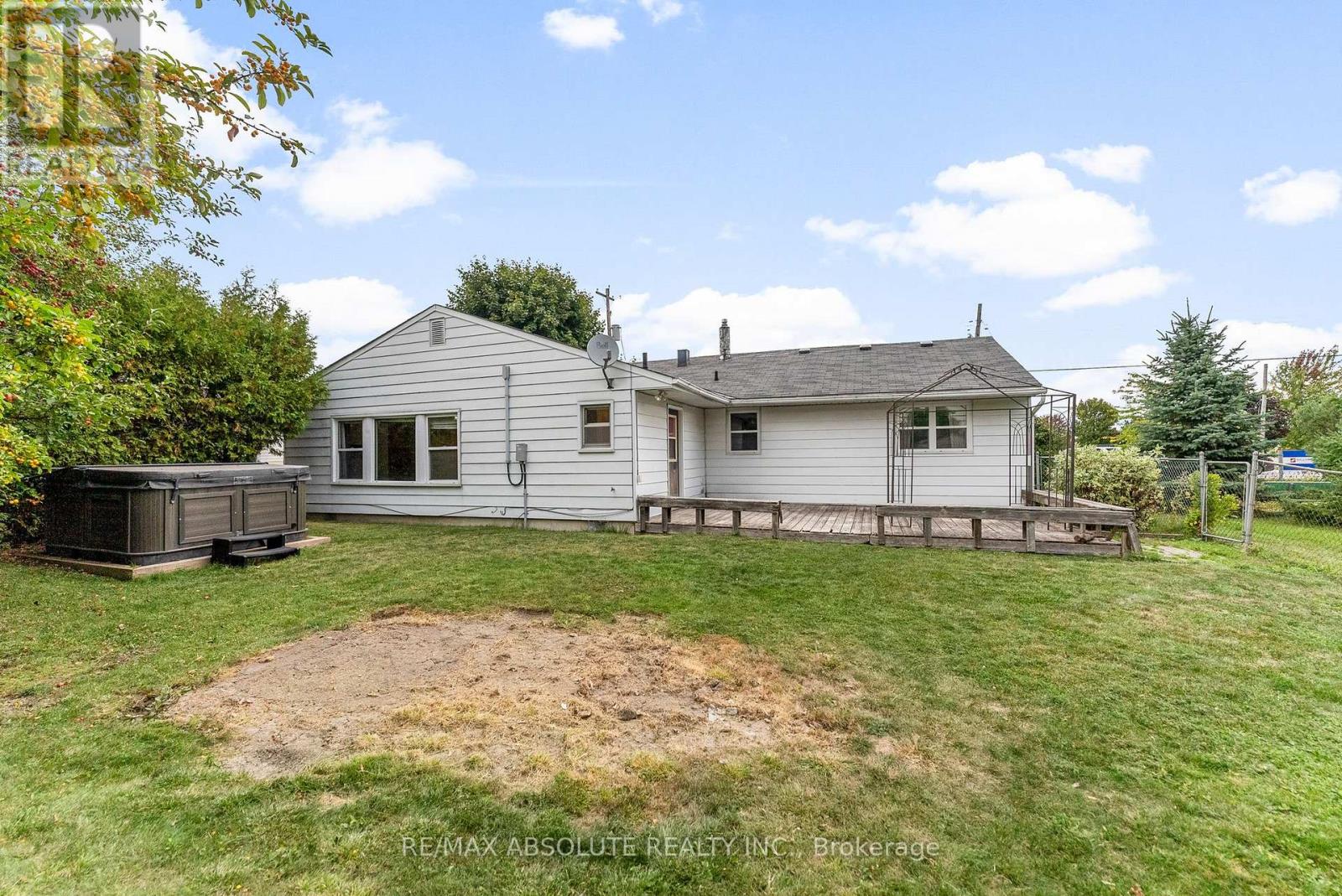 106 Edey Street, Arnprior, Ontario  K7S 1C1 - Photo 26 - X12414830