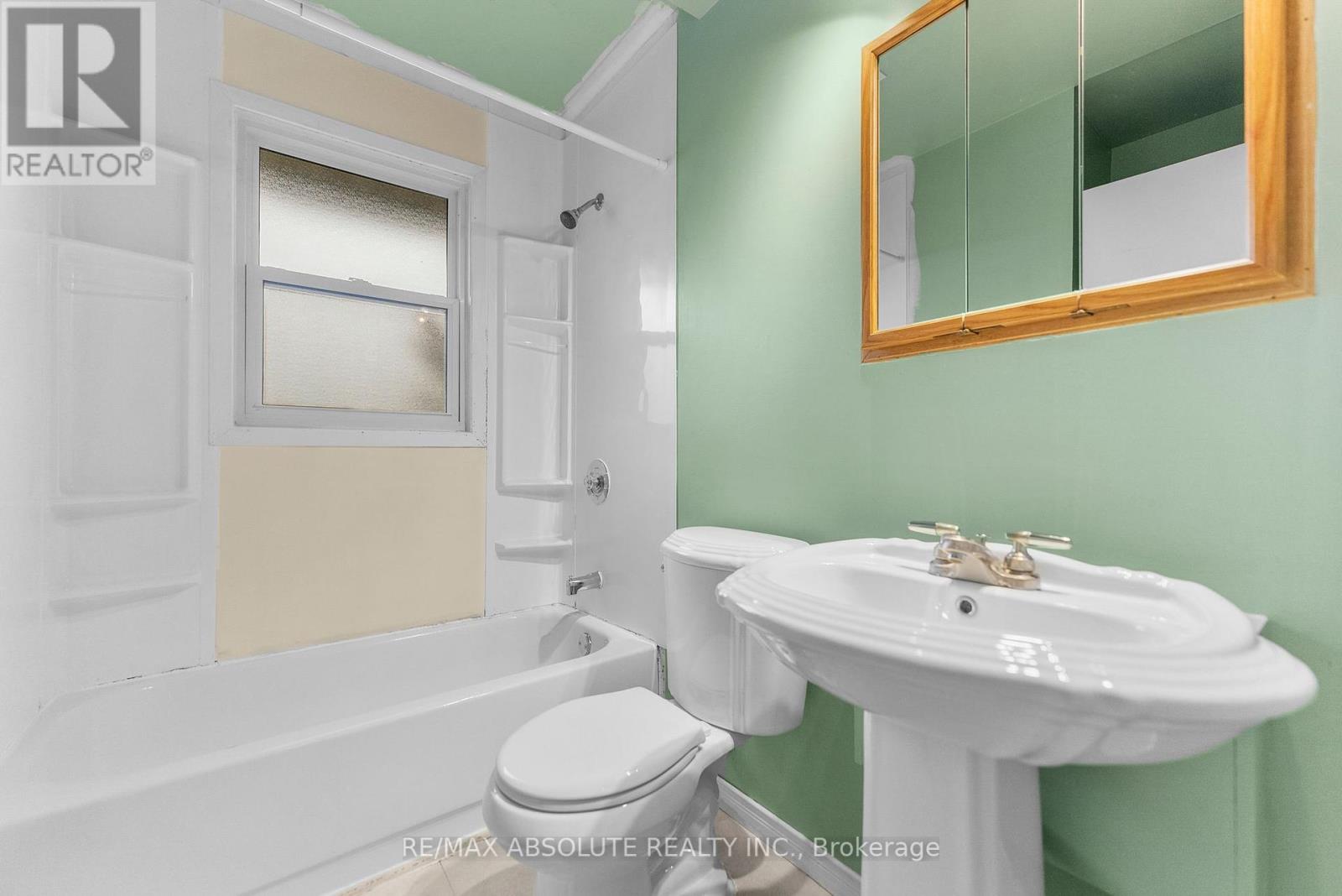 106 Edey Street, Arnprior, Ontario  K7S 1C1 - Photo 17 - X12414830