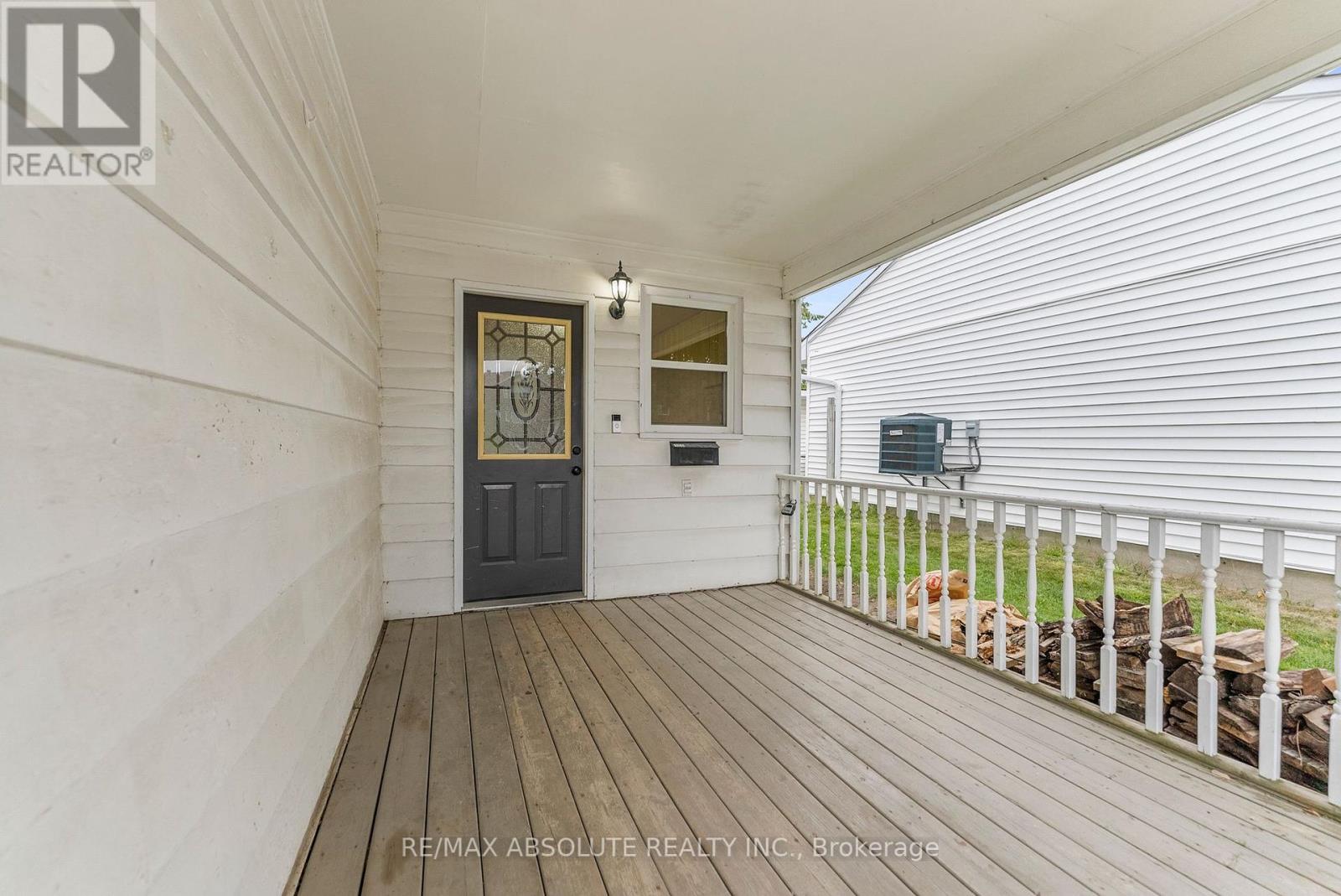 106 Edey Street, Arnprior, Ontario  K7S 1C1 - Photo 37 - X12414830