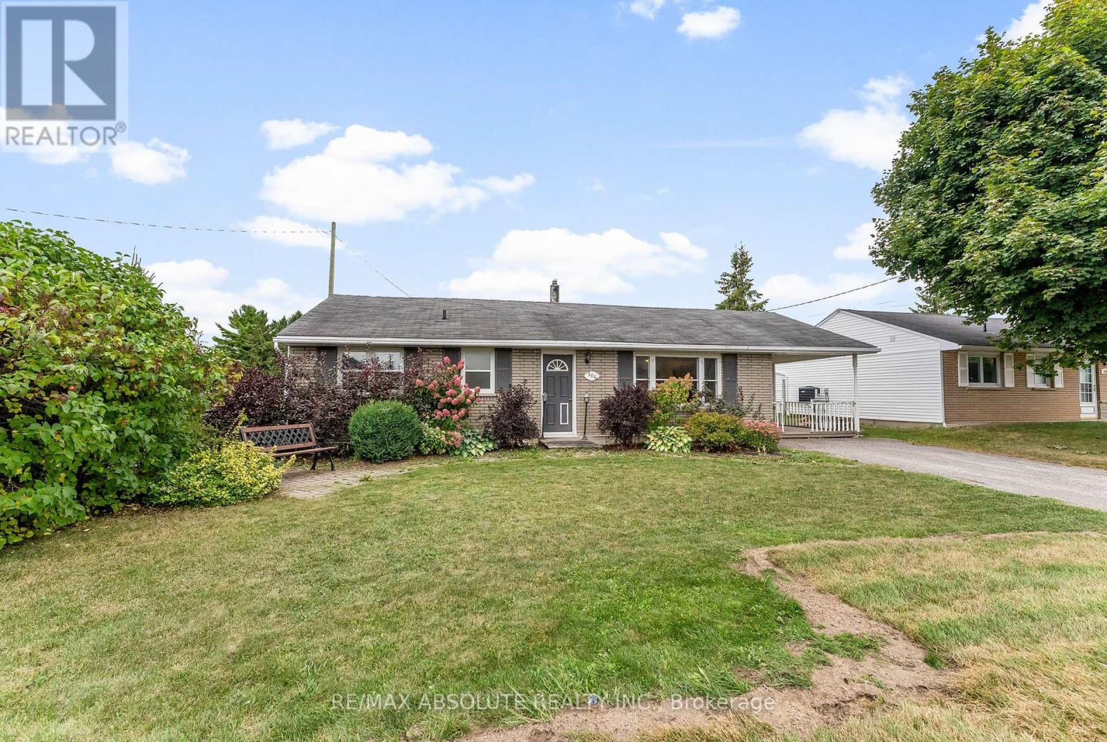 106 Edey Street, Arnprior, Ontario  K7S 1C1 - Photo 35 - X12414830