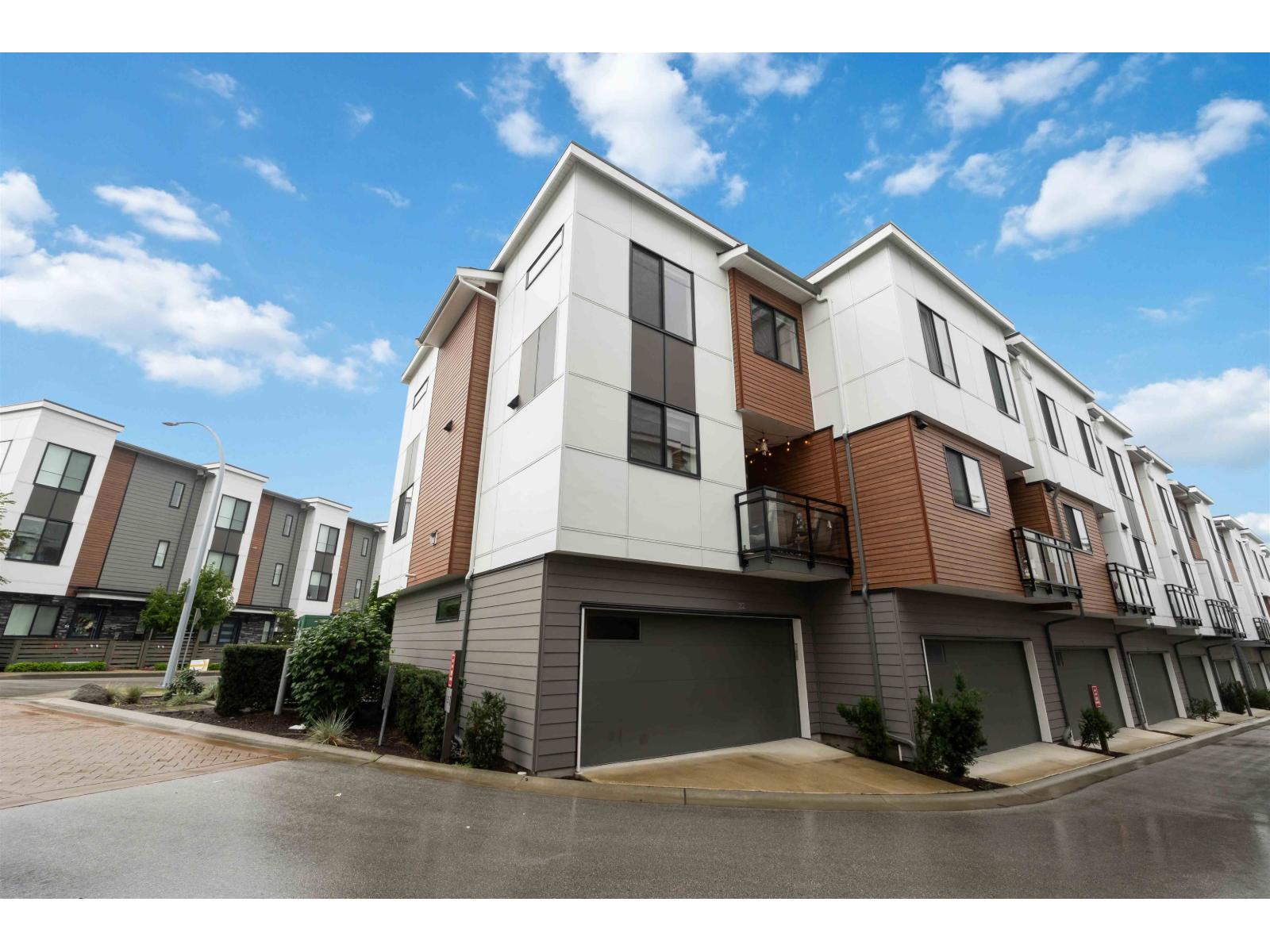22 1639 162 STREET, Surrey, British Columbia
