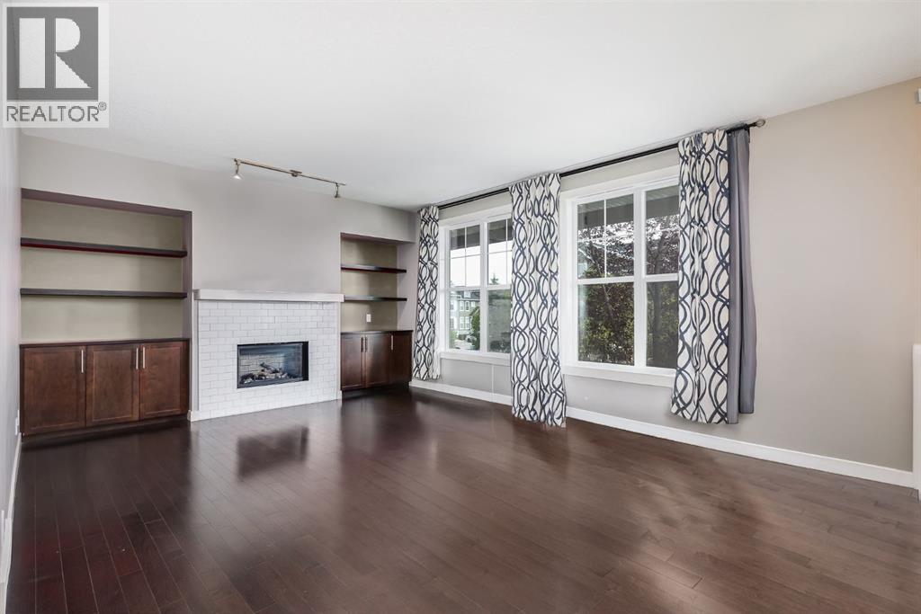 393 Mckenzie Towne Gate Se, Calgary, Alberta  T2Z 1C8 - Photo 2 - A2244252