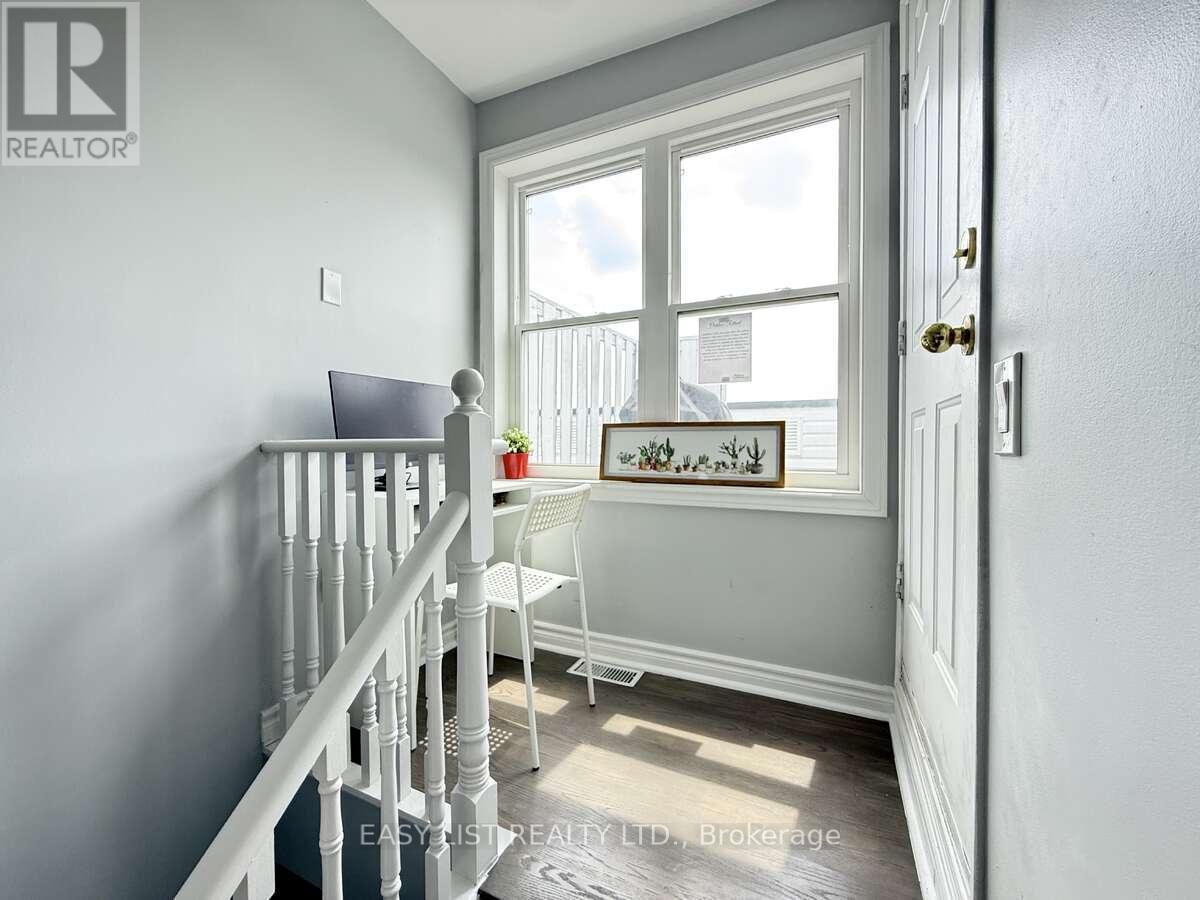 15 - 760 Lawrence Avenue W, Toronto, Ontario  M6A 3E7 - Photo 20 - W12415306