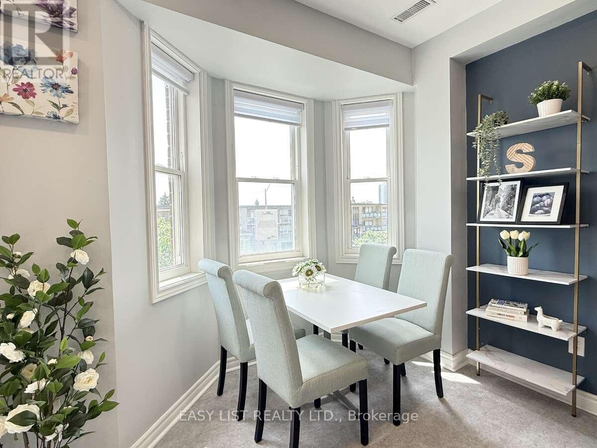 15 - 760 Lawrence Avenue W, Toronto, Ontario  M6A 3E7 - Photo 4 - W12415306