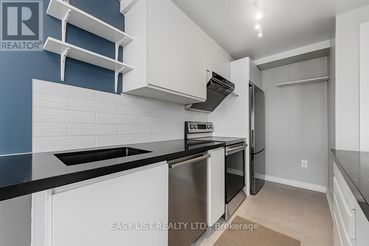 15 - 760 Lawrence Avenue W, Toronto, Ontario  M6A 3E7 - Photo 7 - W12415306